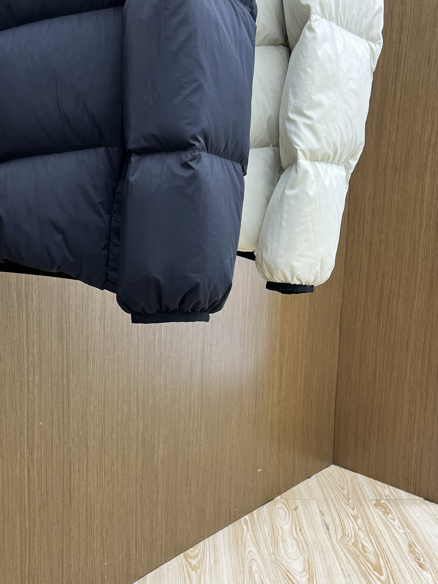 秋冬羽绒 Mon 羽绒服2025最新款时尚设计师款羽绒外套.（连帽可拆卸）处处细节显工艺足够的高级 结构