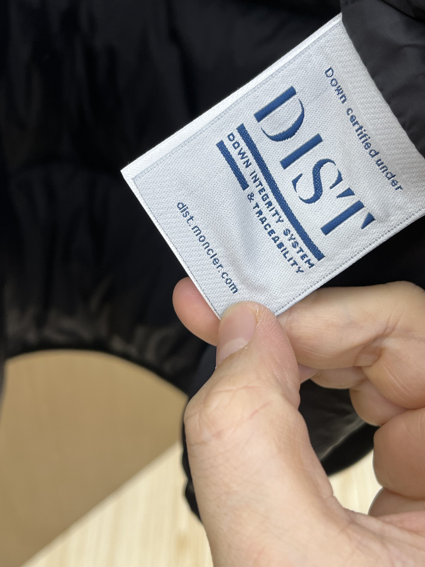 秋冬羽绒 Mon 羽绒服2025最新款时尚设计师款羽绒外套.（连帽可拆卸）处处细节显工艺足够的高级 结构