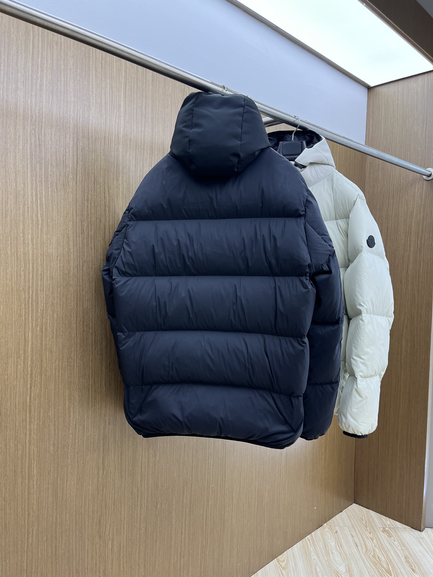 秋冬羽绒 Mon 羽绒服2025最新款时尚设计师款羽绒外套.（连帽可拆卸）处处细节显工艺足够的高级 结构