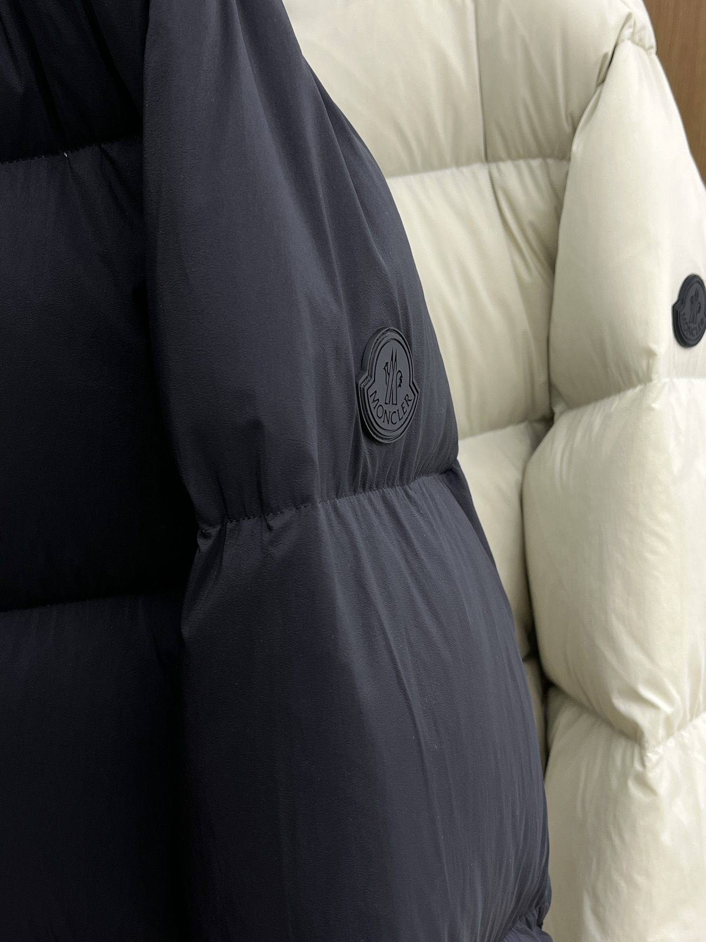 秋冬羽绒 Mon 羽绒服2025最新款时尚设计师款羽绒外套.（连帽可拆卸）处处细节显工艺足够的高级 结构