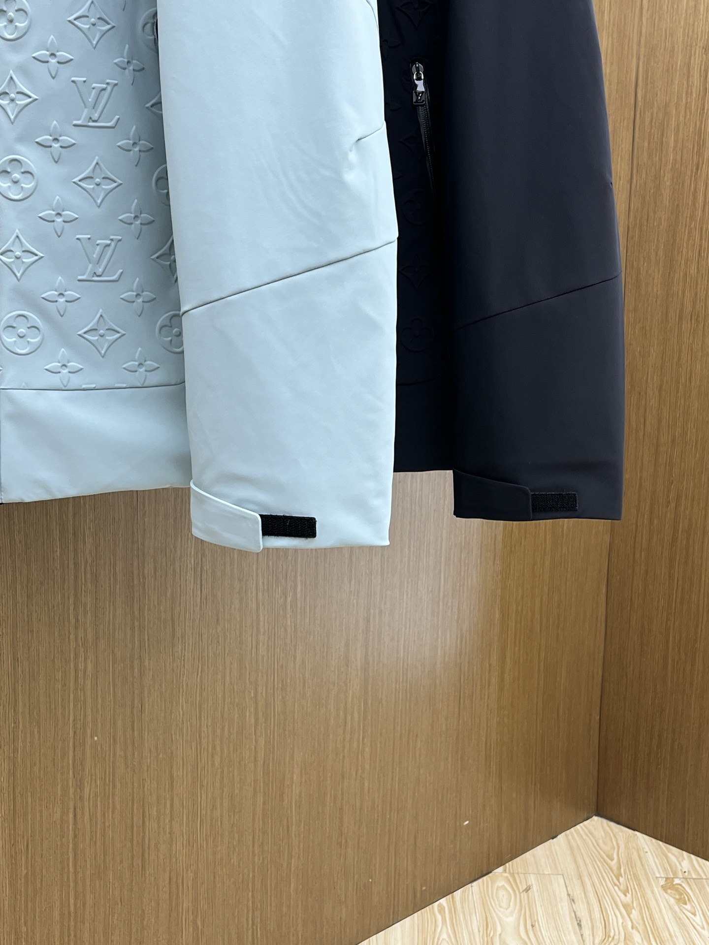 秋冬羽绒 LV 🔥🔥羽绒服2025最新款时尚设计师款羽绒外套.（连帽不可拆卸）处处细节显工艺足够的高级 