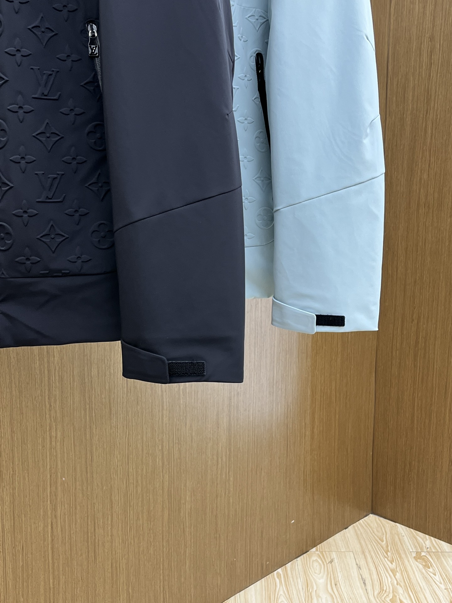 秋冬羽绒 LV 🔥🔥羽绒服2025最新款时尚设计师款羽绒外套.（连帽不可拆卸）处处细节显工艺足够的高级 