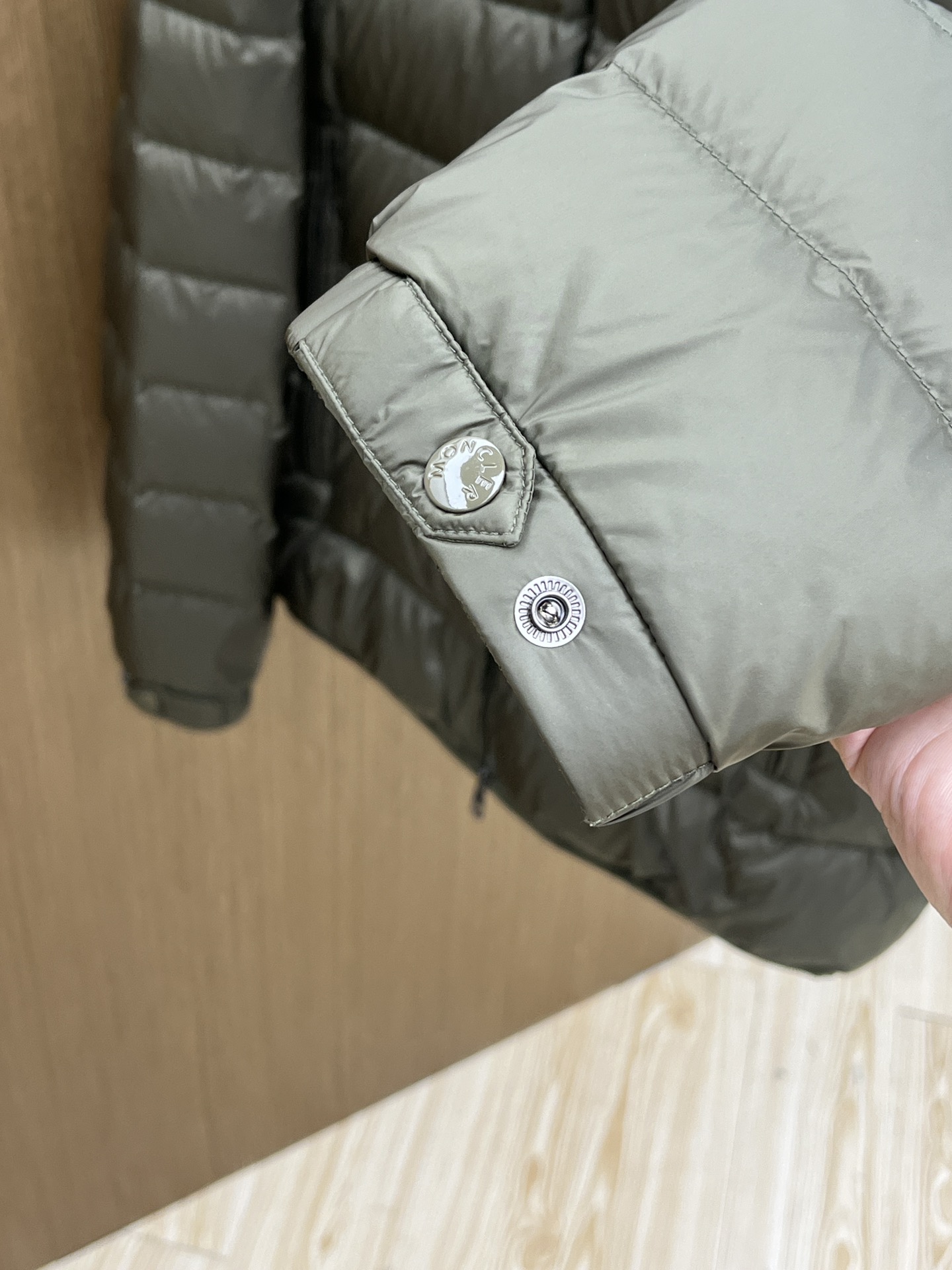 秋冬羽绒 Mon 🔥🔥羽绒服2025最新款时尚设计师款羽绒外套.（连帽不可可拆卸）处处细节显工艺足够的高