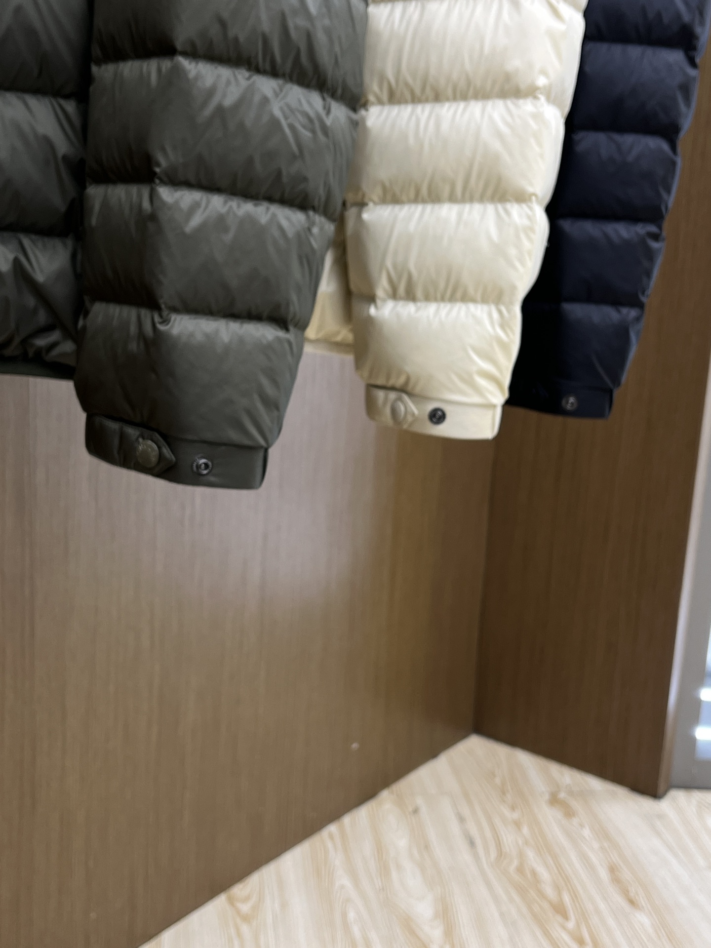 秋冬羽绒 Mon 🔥🔥羽绒服2025最新款时尚设计师款羽绒外套.（连帽不可可拆卸）处处细节显工艺足够的高