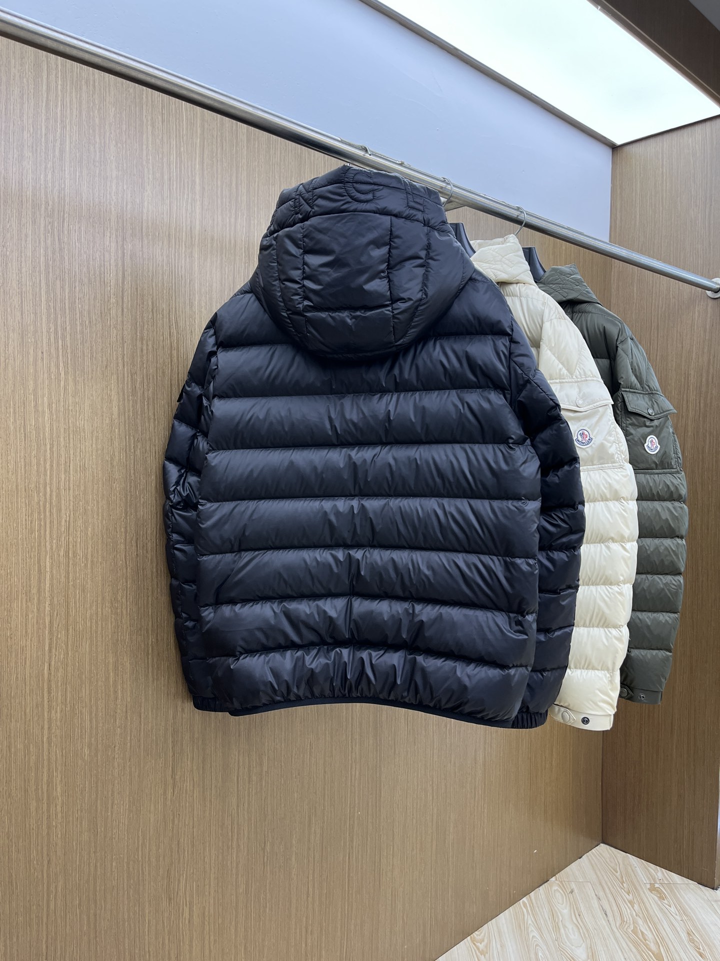 秋冬羽绒 Mon 🔥🔥羽绒服2025最新款时尚设计师款羽绒外套.（连帽不可可拆卸）处处细节显工艺足够的高