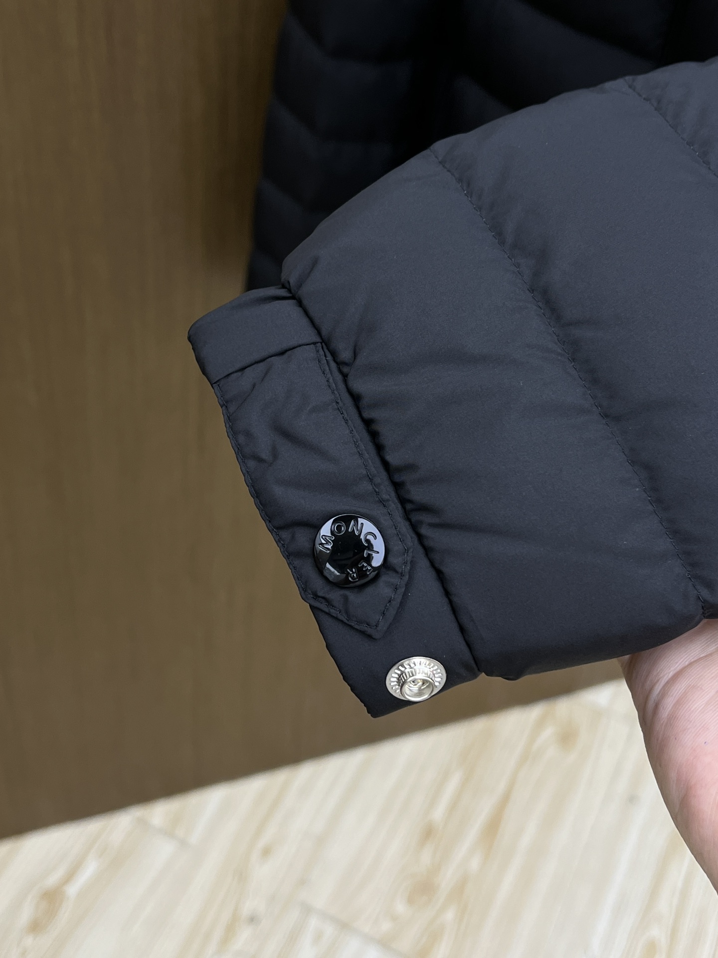 秋冬羽绒 Mon 🔥🔥羽绒服2025最新款时尚设计师款羽绒外套.（连帽不可可拆卸）处处细节显工艺足够的高