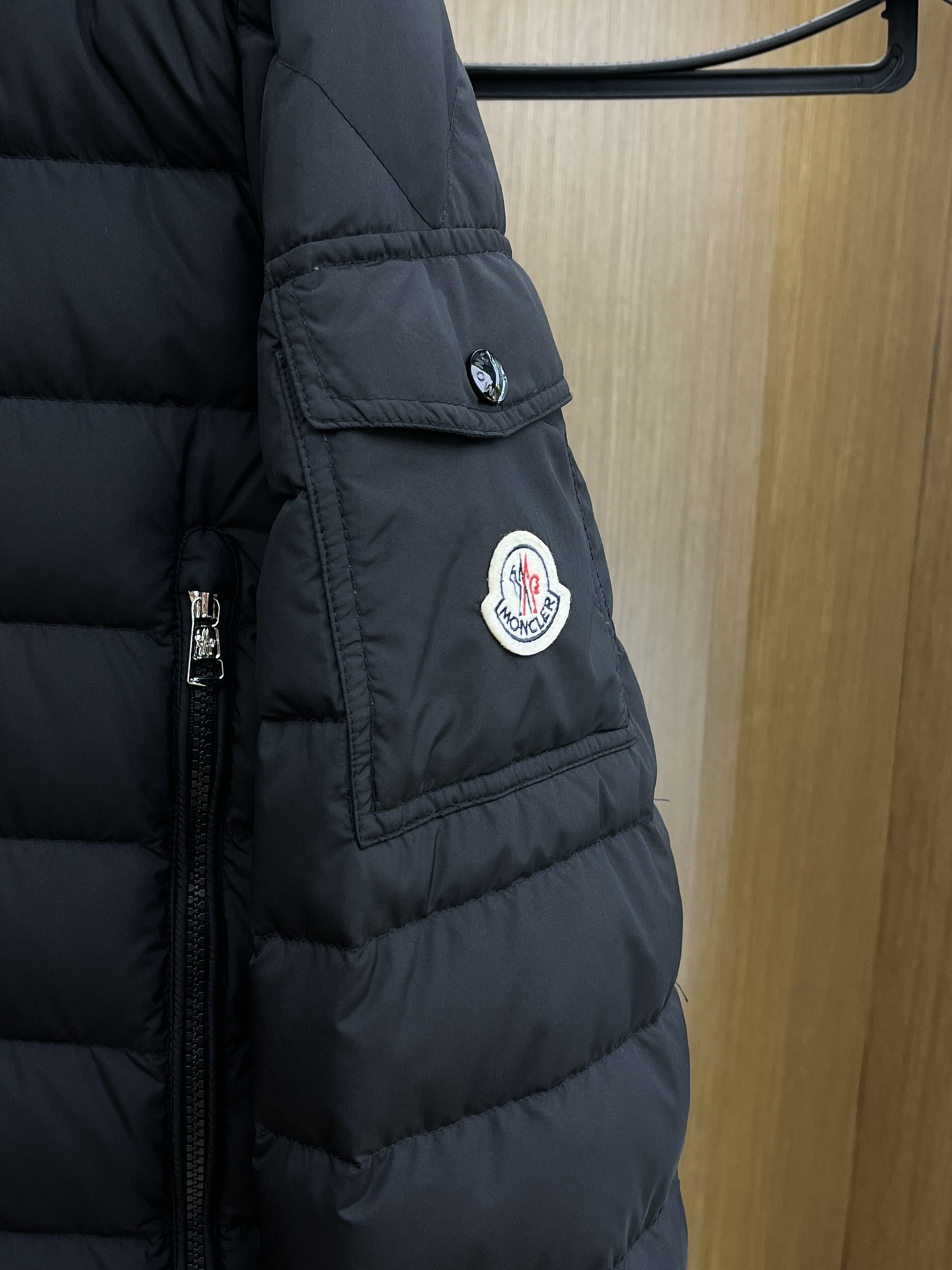 秋冬羽绒 Mon 🔥🔥羽绒服2025最新款时尚设计师款羽绒外套.（连帽不可可拆卸）处处细节显工艺足够的高