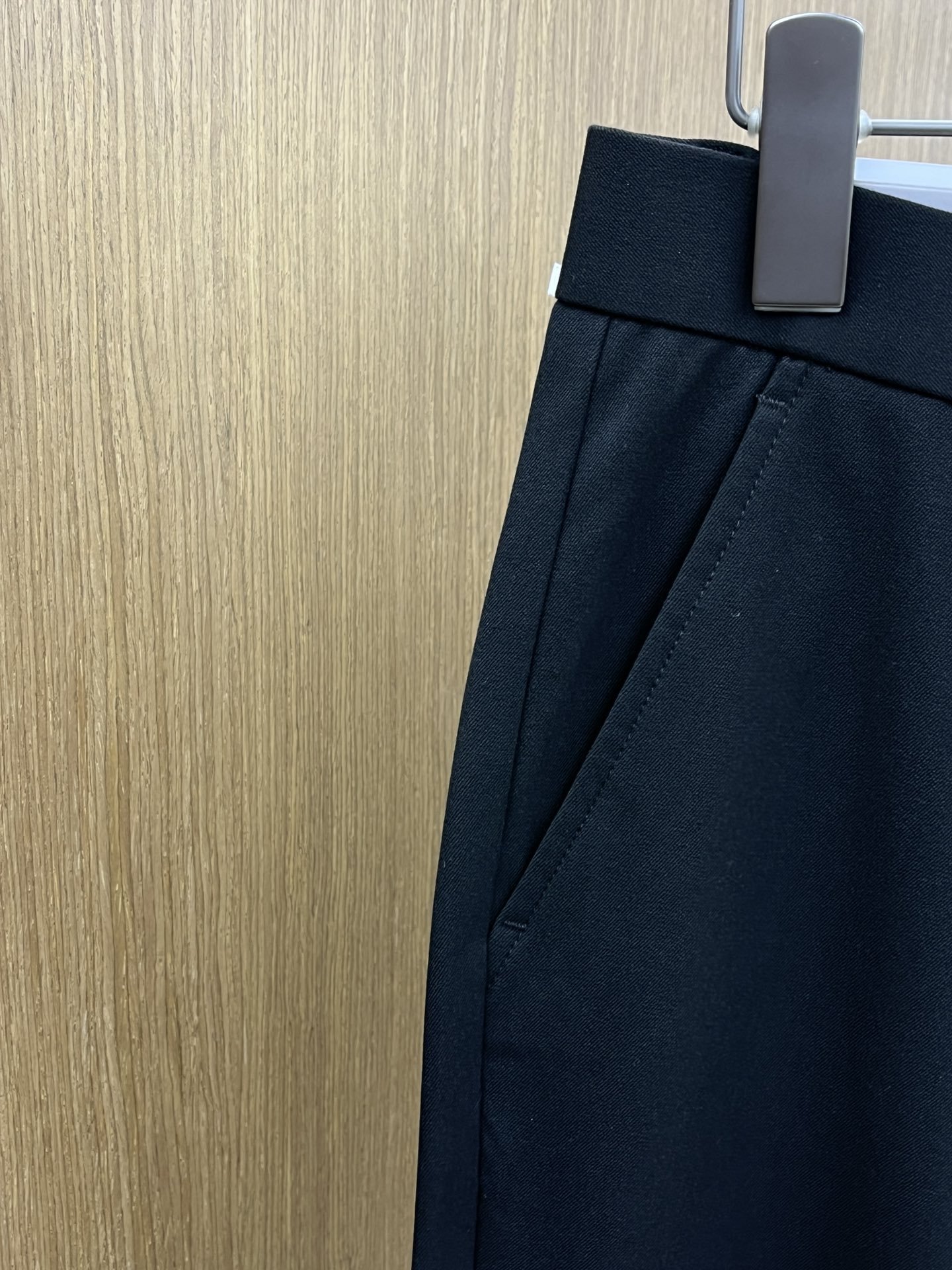 秋冬 CD 🔥🔥ss秋冬新品，官网同步有售，男士高端商务休闲西裤，高端进口面料，带弹力，后面采用硅胶字母