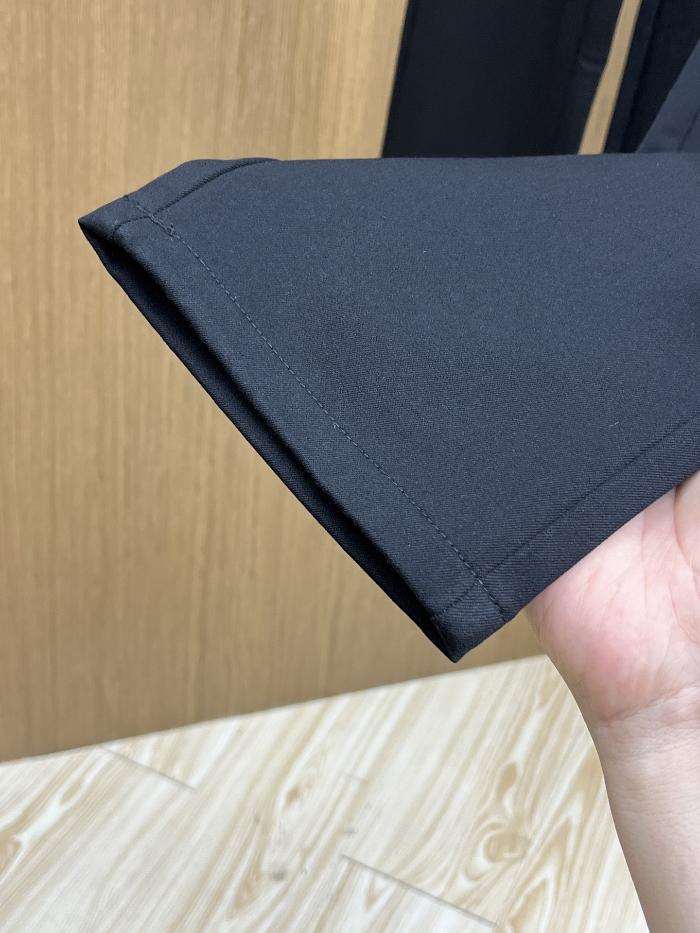 秋冬 CD 🔥🔥ss秋冬新品，官网同步有售，男士高端商务休闲西裤，高端进口面料，带弹力，后面采用硅胶字母