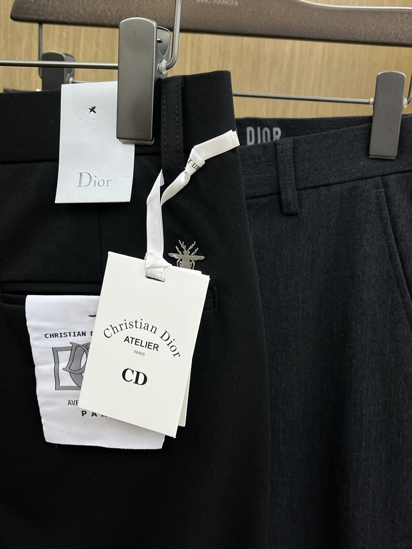 秋冬 CD 🔥🔥ss秋冬新品，官网同步有售，男士高端商务休闲西裤，高端进口面料，带弹力，后面采用硅胶字母