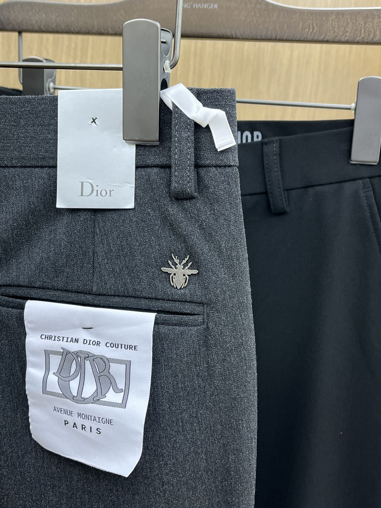 秋冬 CD 🔥🔥ss秋冬新品，官网同步有售，男士高端商务休闲西裤，高端进口面料，带弹力，后面采用硅胶字母