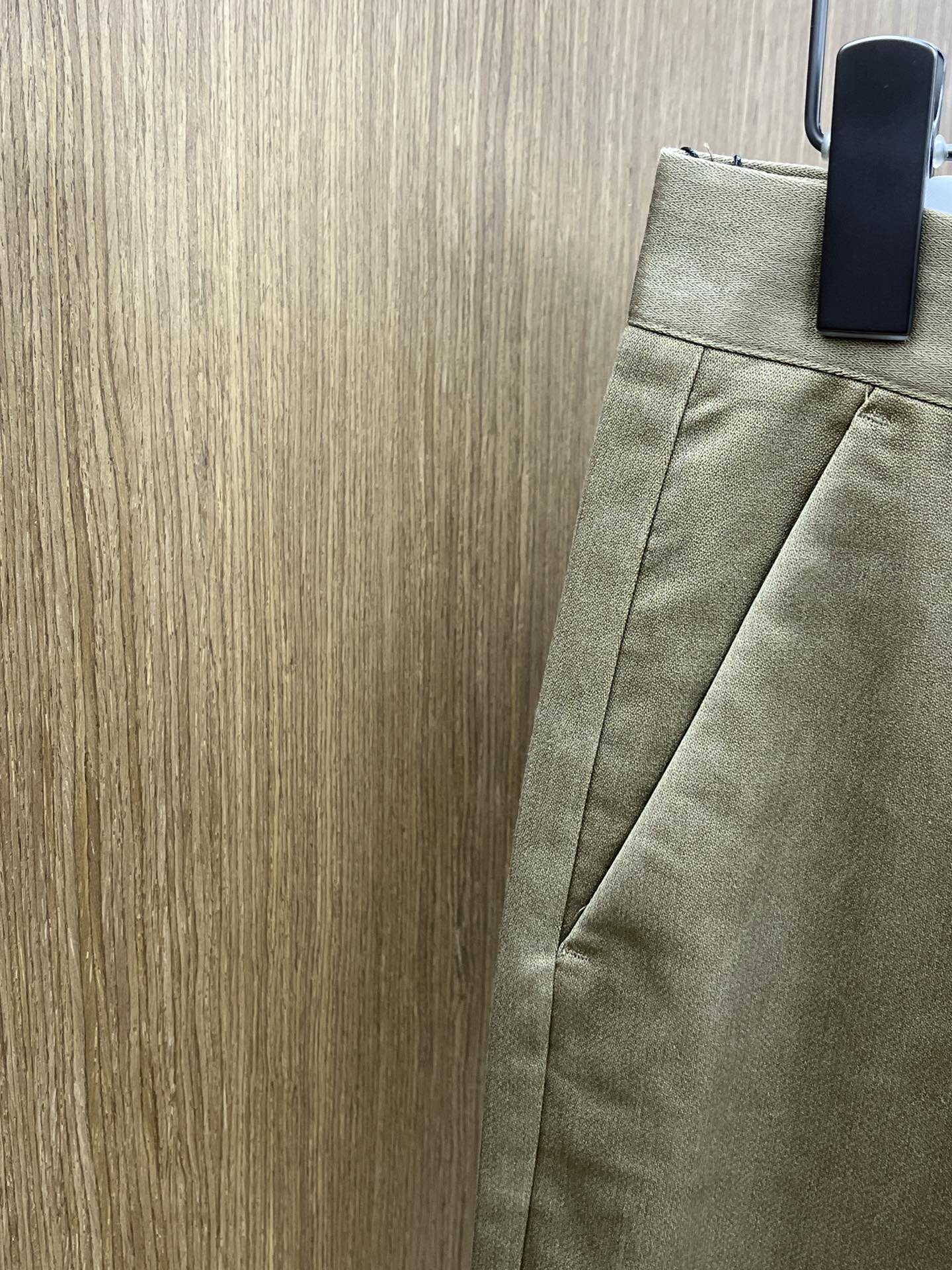 秋冬 BBR 🔥🔥ss秋冬新品，官网同步有售，男士高端商务休闲西裤，高端进口面料，带弹力，后面采用硅胶字