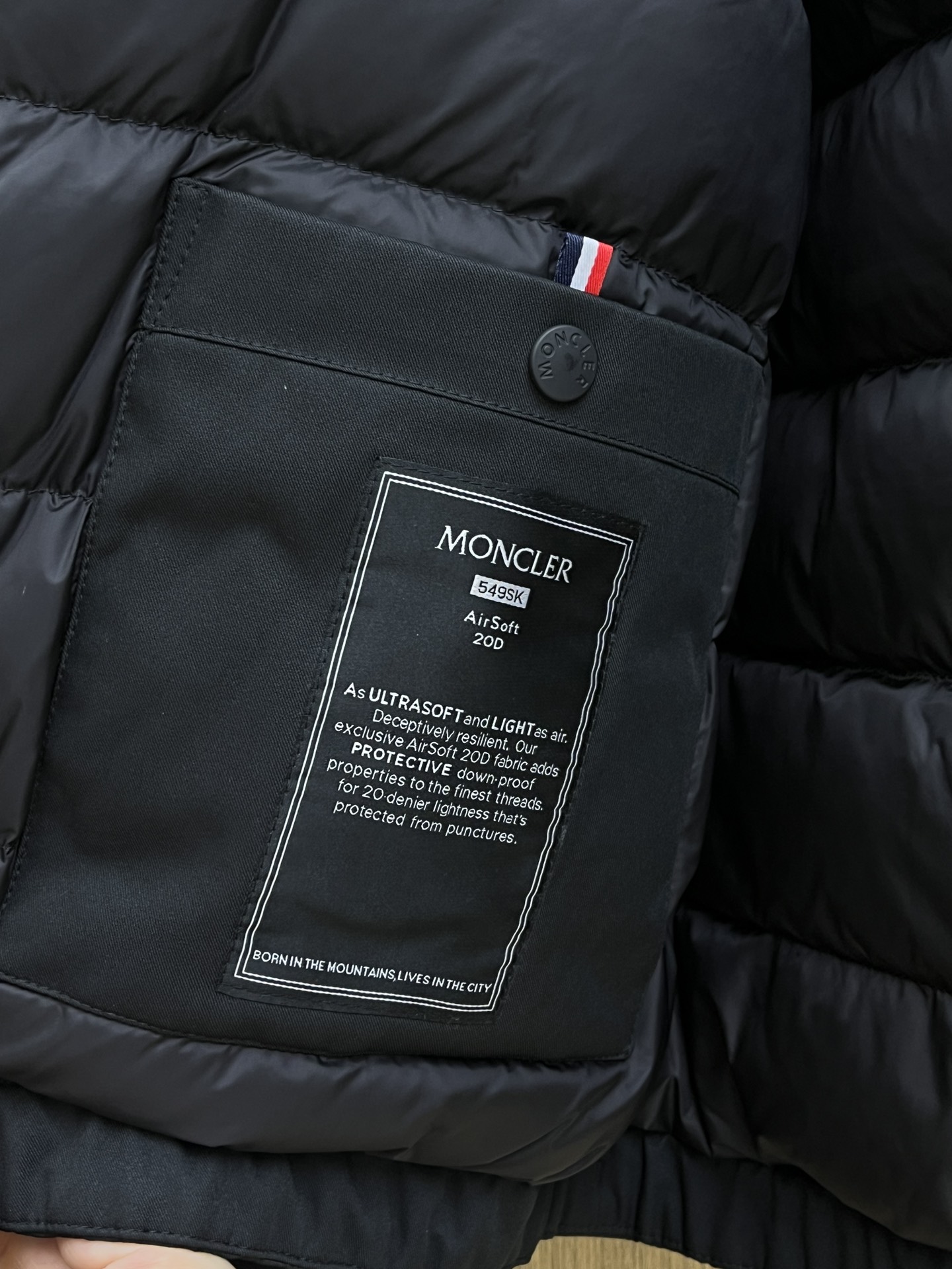 秋冬羽绒 🆕Moncler蒙口 羽绒服 2025最新款时尚设计师款羽绒外套.（连帽不可拆卸）处处细节显工