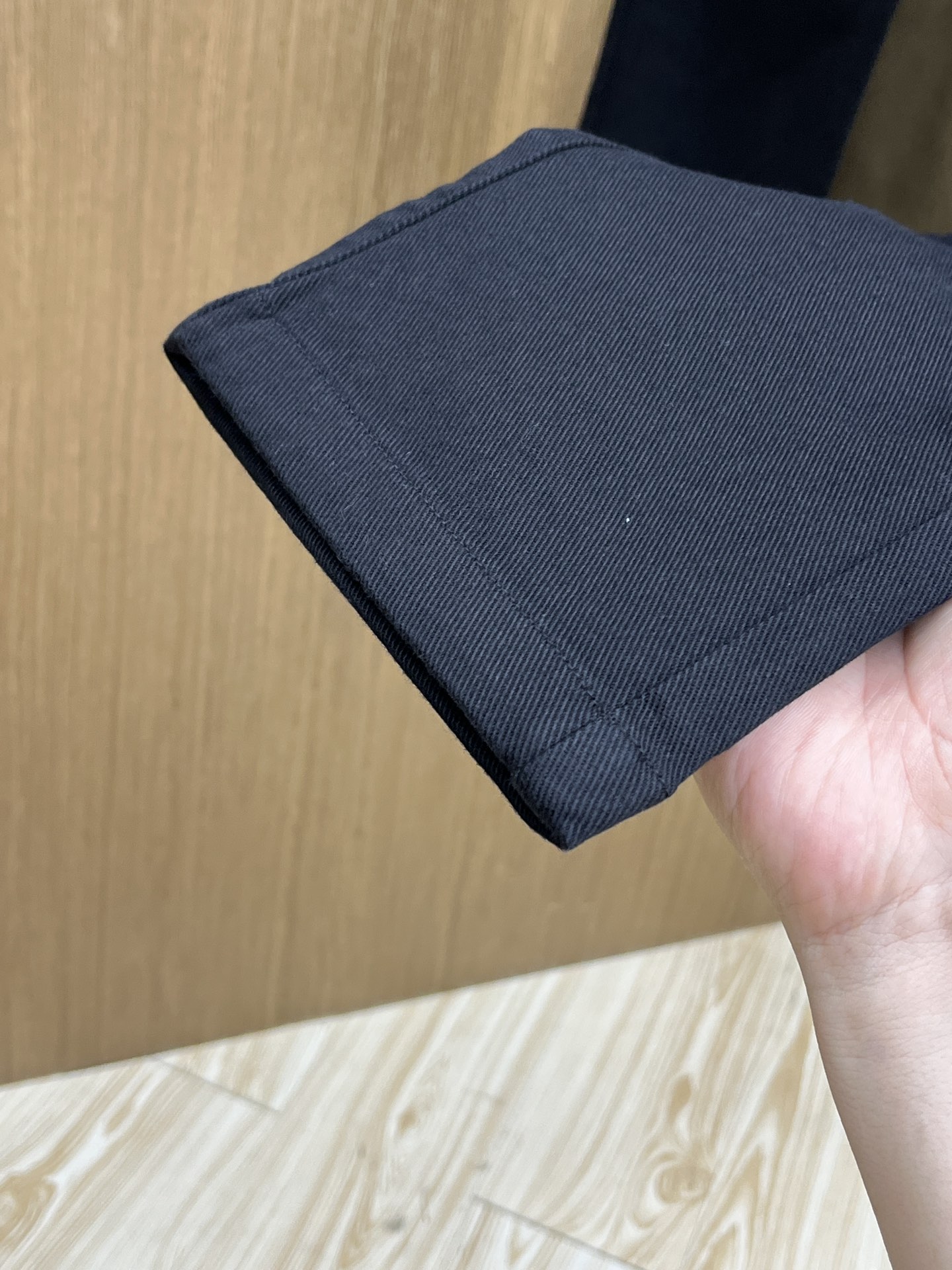 秋冬 BBR 🔥🔥ss秋冬新品，官网同步有售，男士高端商务休闲西裤，高端进口面料，带弹力，后面采用硅胶字