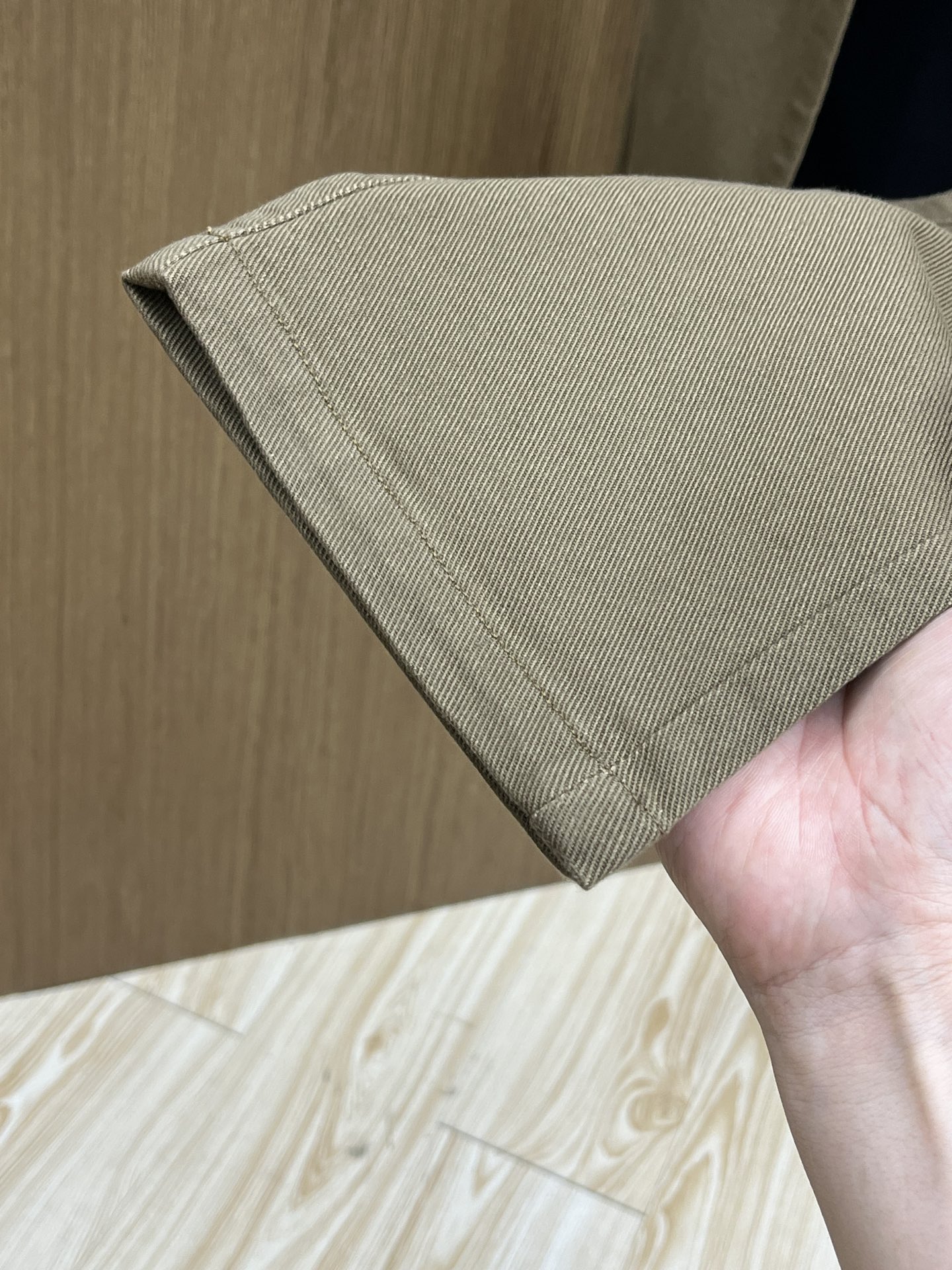 秋冬 BBR 🔥🔥ss秋冬新品，官网同步有售，男士高端商务休闲西裤，高端进口面料，带弹力，后面采用硅胶字