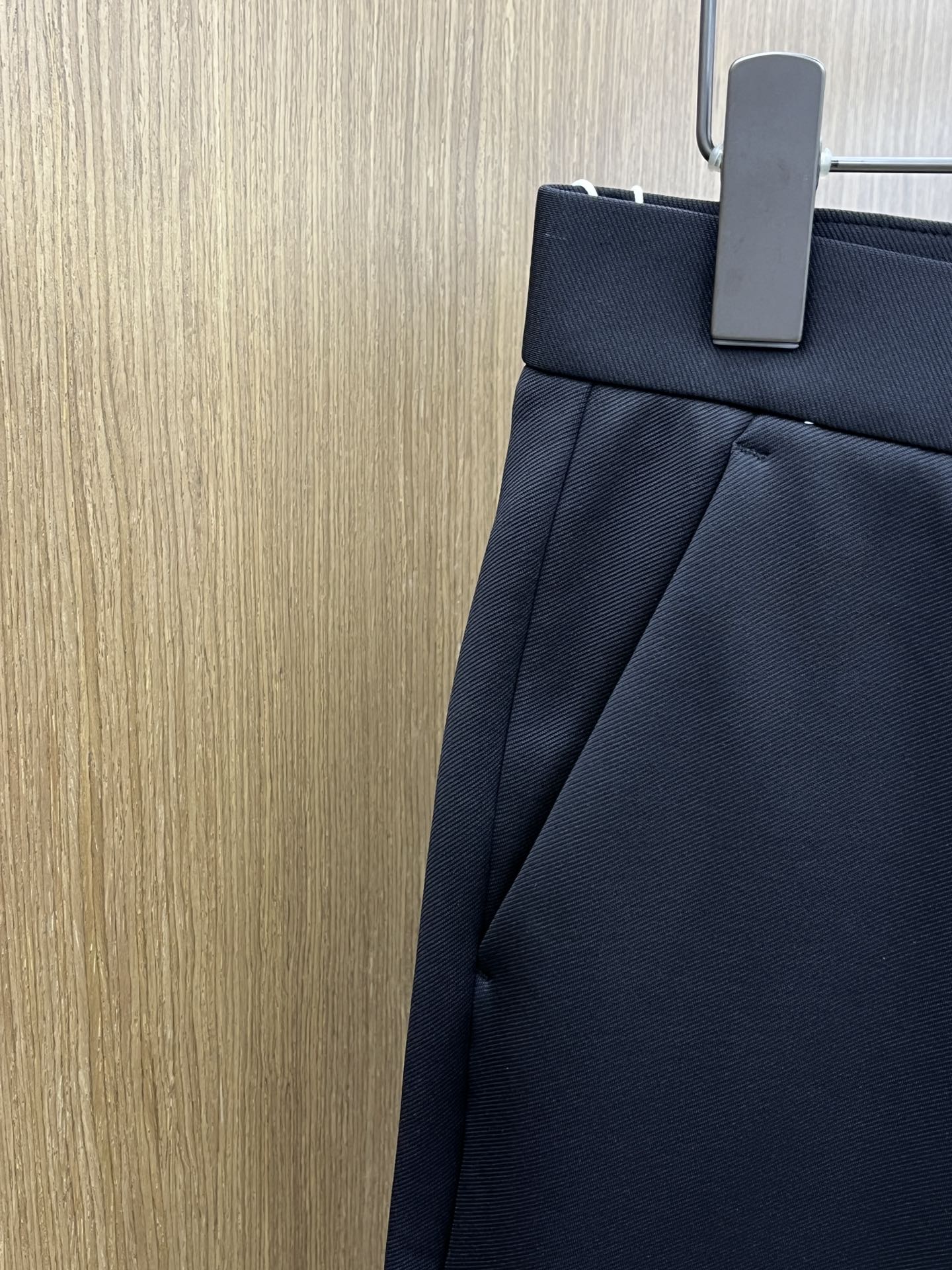 秋冬 BBR 🔥🔥ss秋冬新品，官网同步有售，男士高端商务休闲西裤，高端进口面料，带弹力，后面采用硅胶字