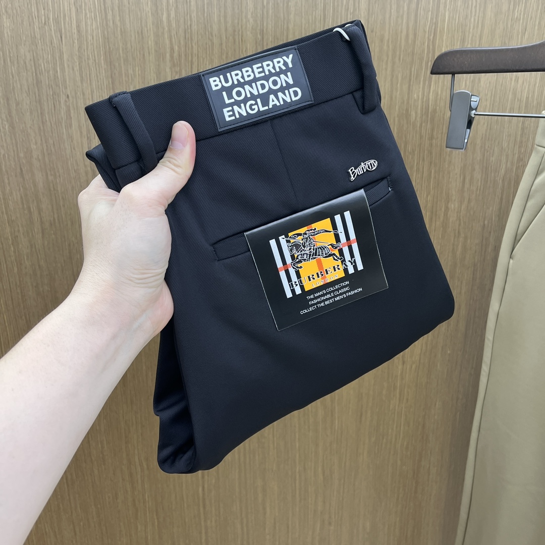 秋冬 BBR 🔥🔥ss秋冬新品，官网同步有售，男士高端商务休闲西裤，高端进口面料，带弹力，后面采用硅胶字