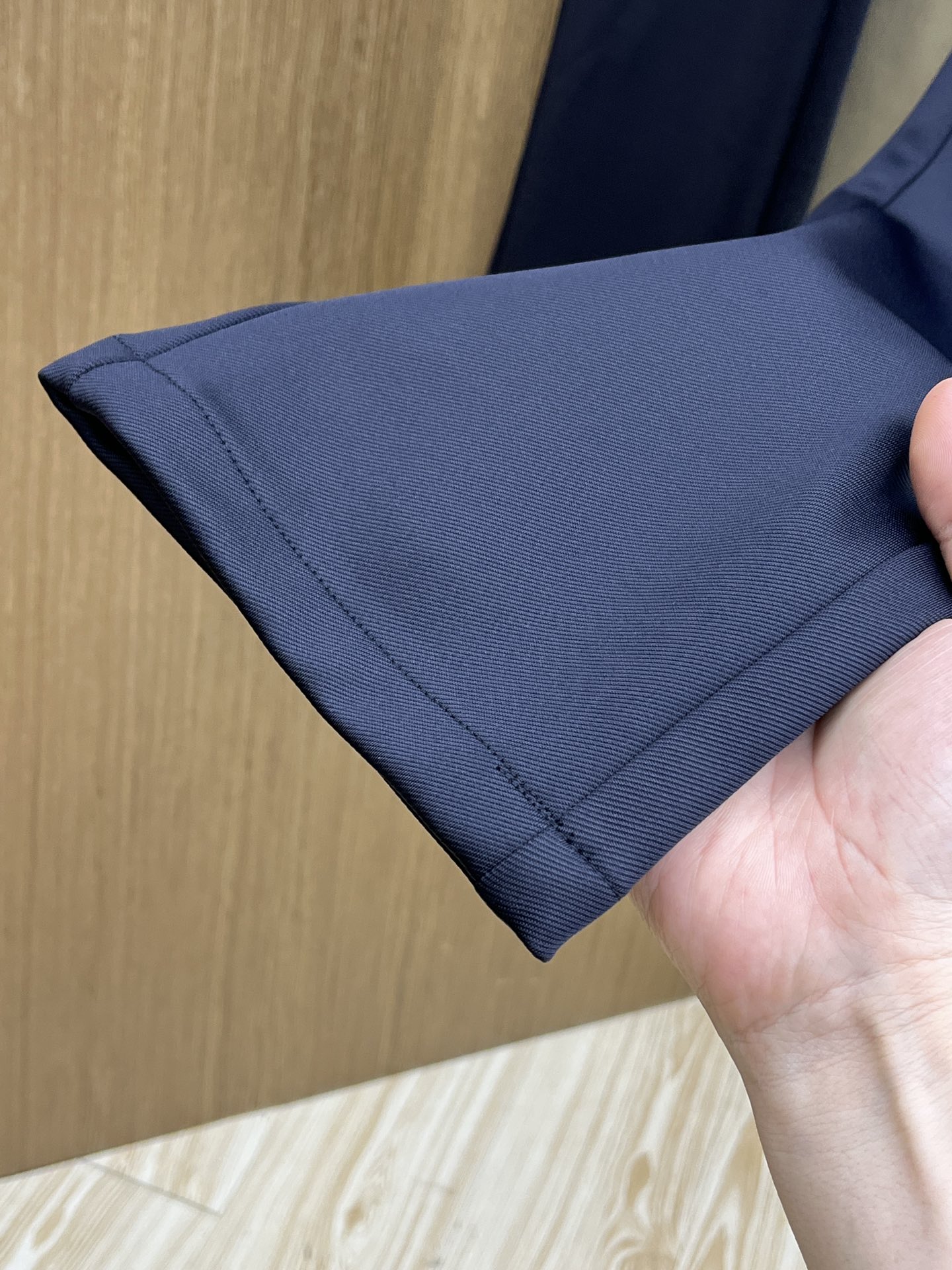 秋冬 BBR 🔥🔥ss秋冬新品，官网同步有售，男士高端商务休闲西裤，高端进口面料，带弹力，后面采用硅胶字