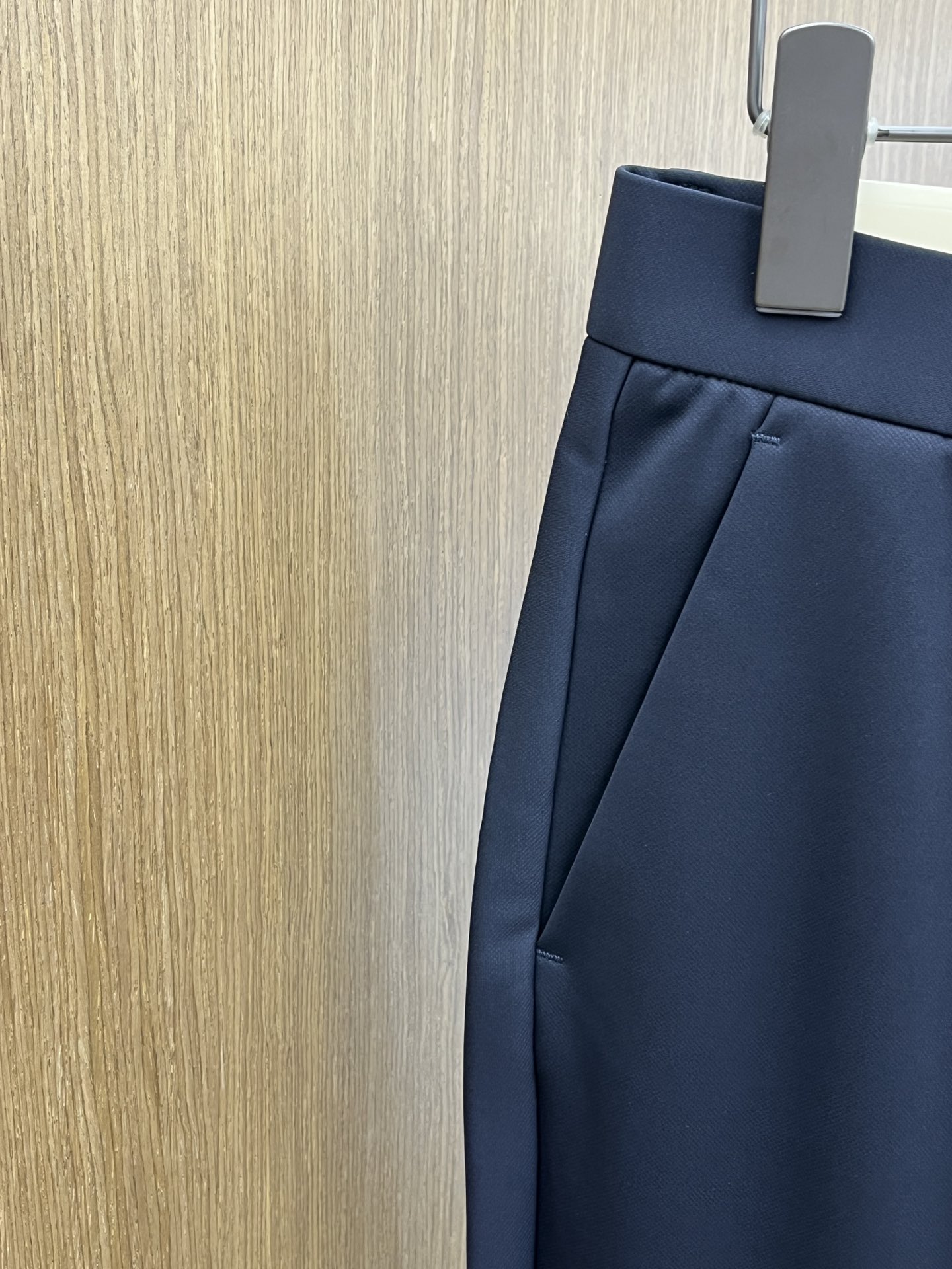 秋冬 ZZ 🔥🔥ss秋冬新品，官网同步有售，男士高端商务休闲西裤，高端进口面料，带弹力，后面采用硅胶字母