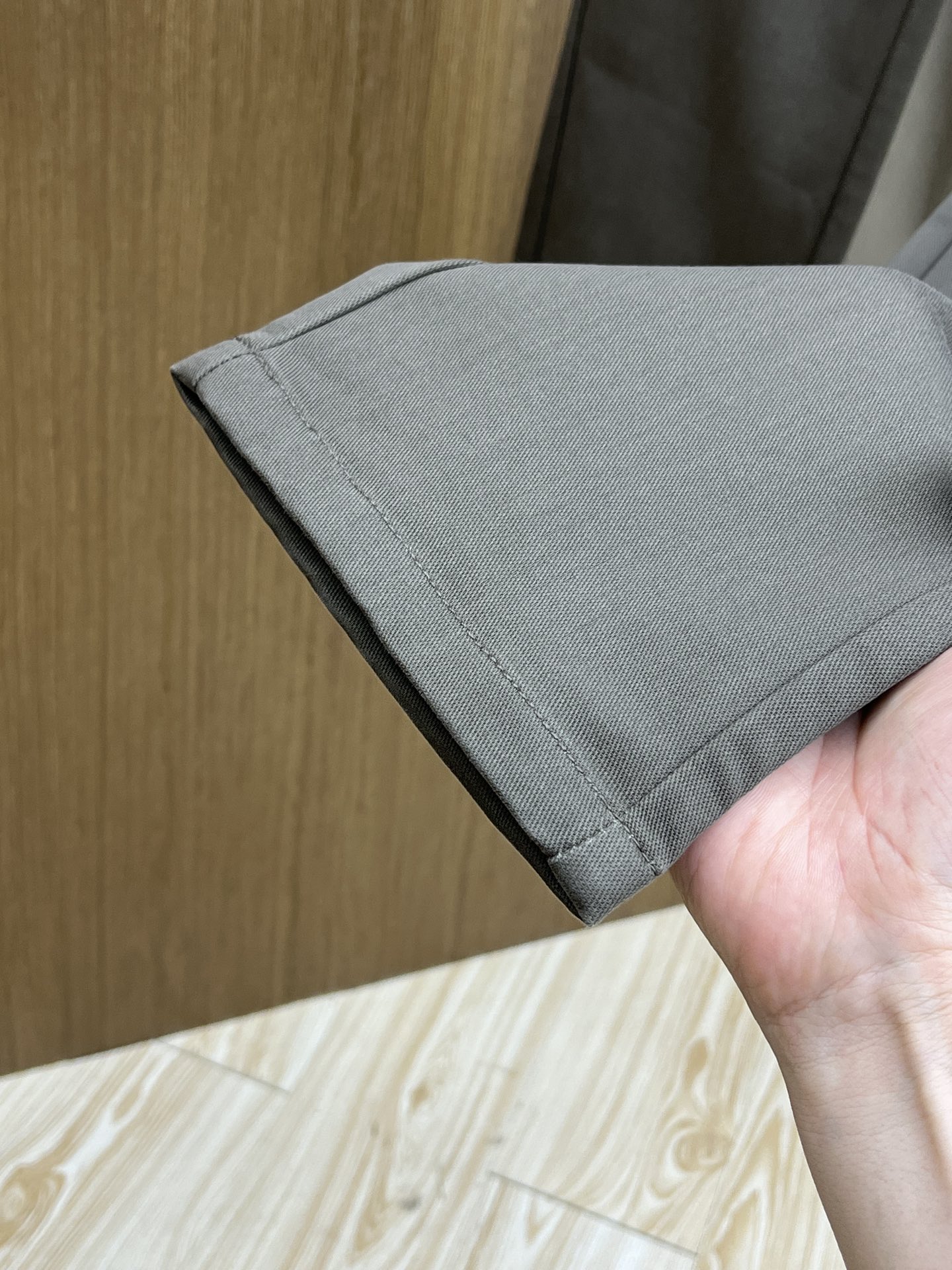 秋冬 CD 🔥🔥ss秋冬新品，官网同步有售，男士高端商务休闲西裤，高端进口面料，带弹力，后面采用硅胶字母