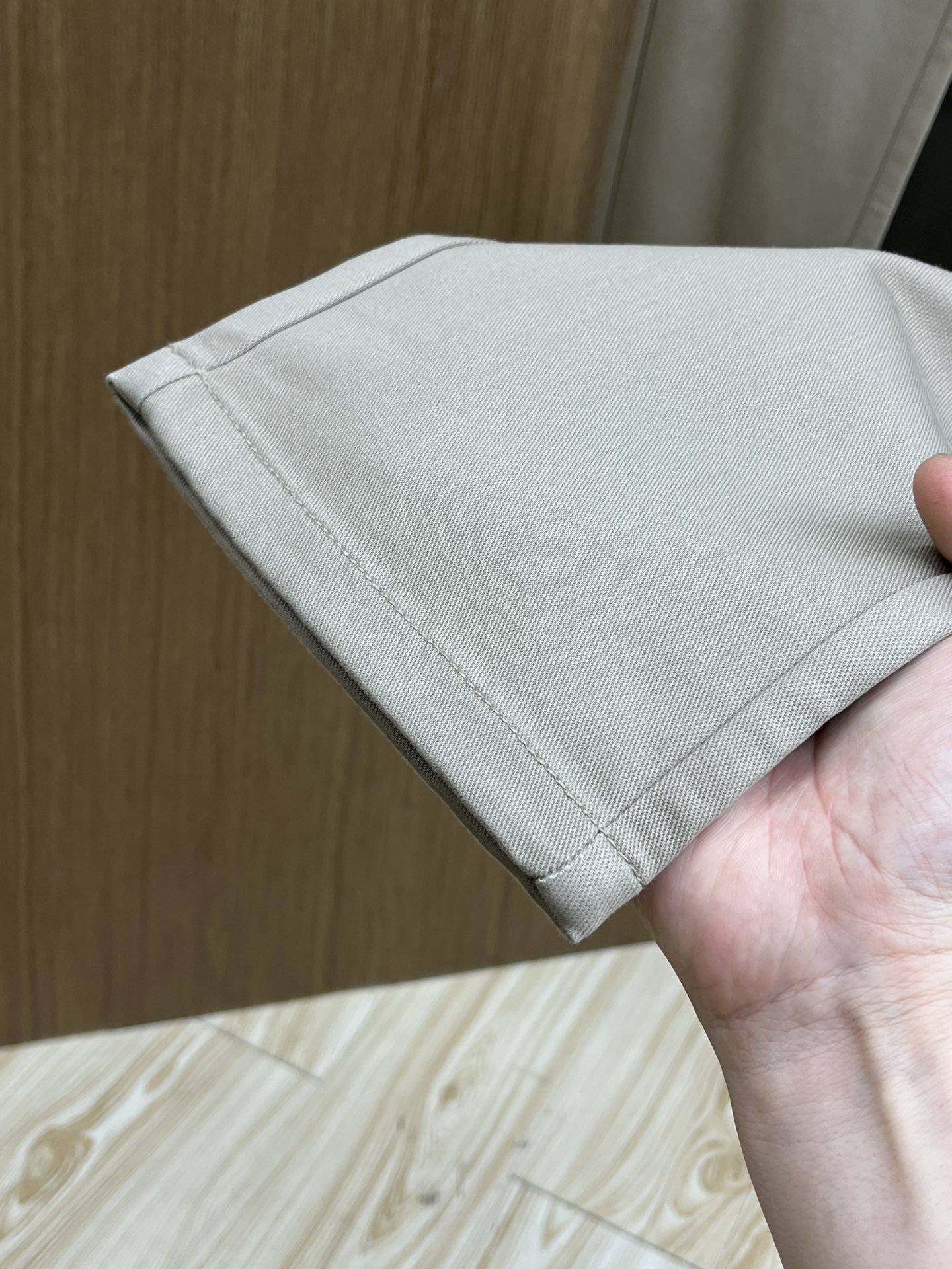 秋冬 CD 🔥🔥ss秋冬新品，官网同步有售，男士高端商务休闲西裤，高端进口面料，带弹力，后面采用硅胶字母