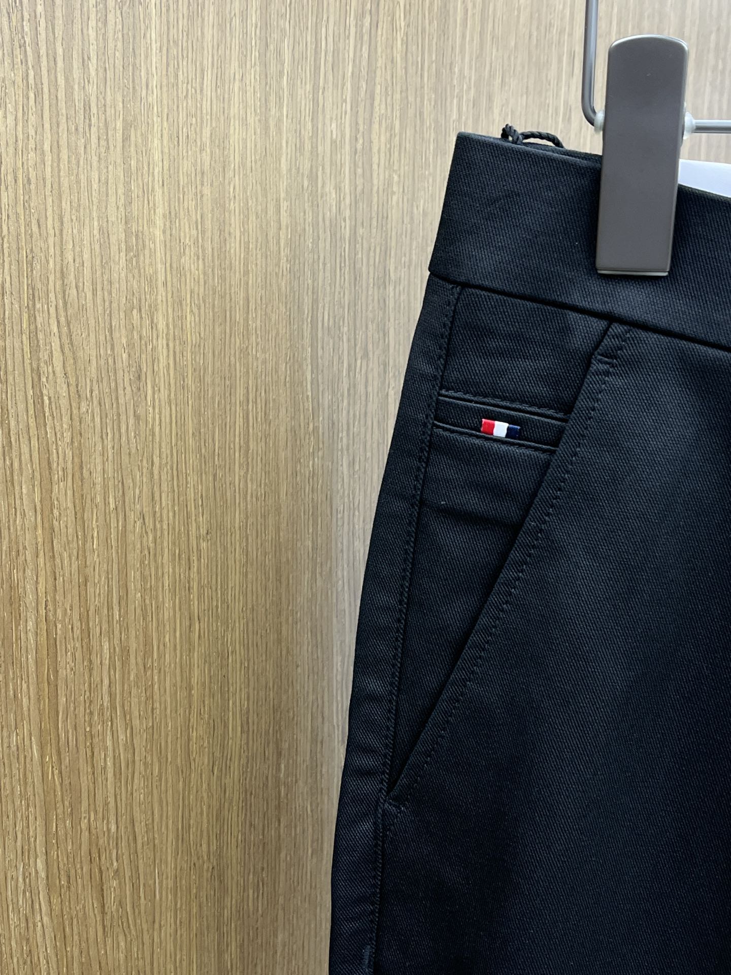 秋冬 CD 🔥🔥ss秋冬新品，官网同步有售，男士高端商务休闲西裤，高端进口面料，带弹力，后面采用硅胶字母