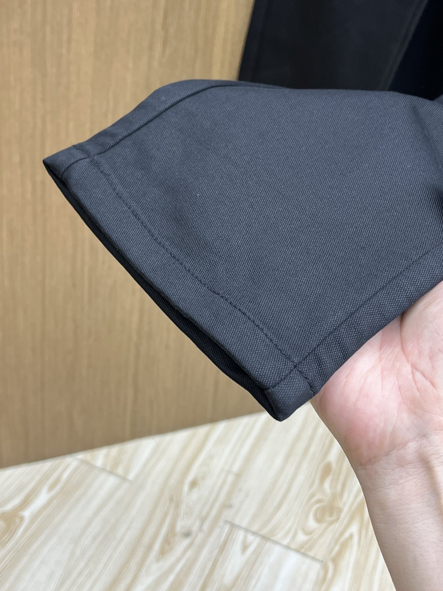 秋冬 CD 🔥🔥ss秋冬新品，官网同步有售，男士高端商务休闲西裤，高端进口面料，带弹力，后面采用硅胶字母