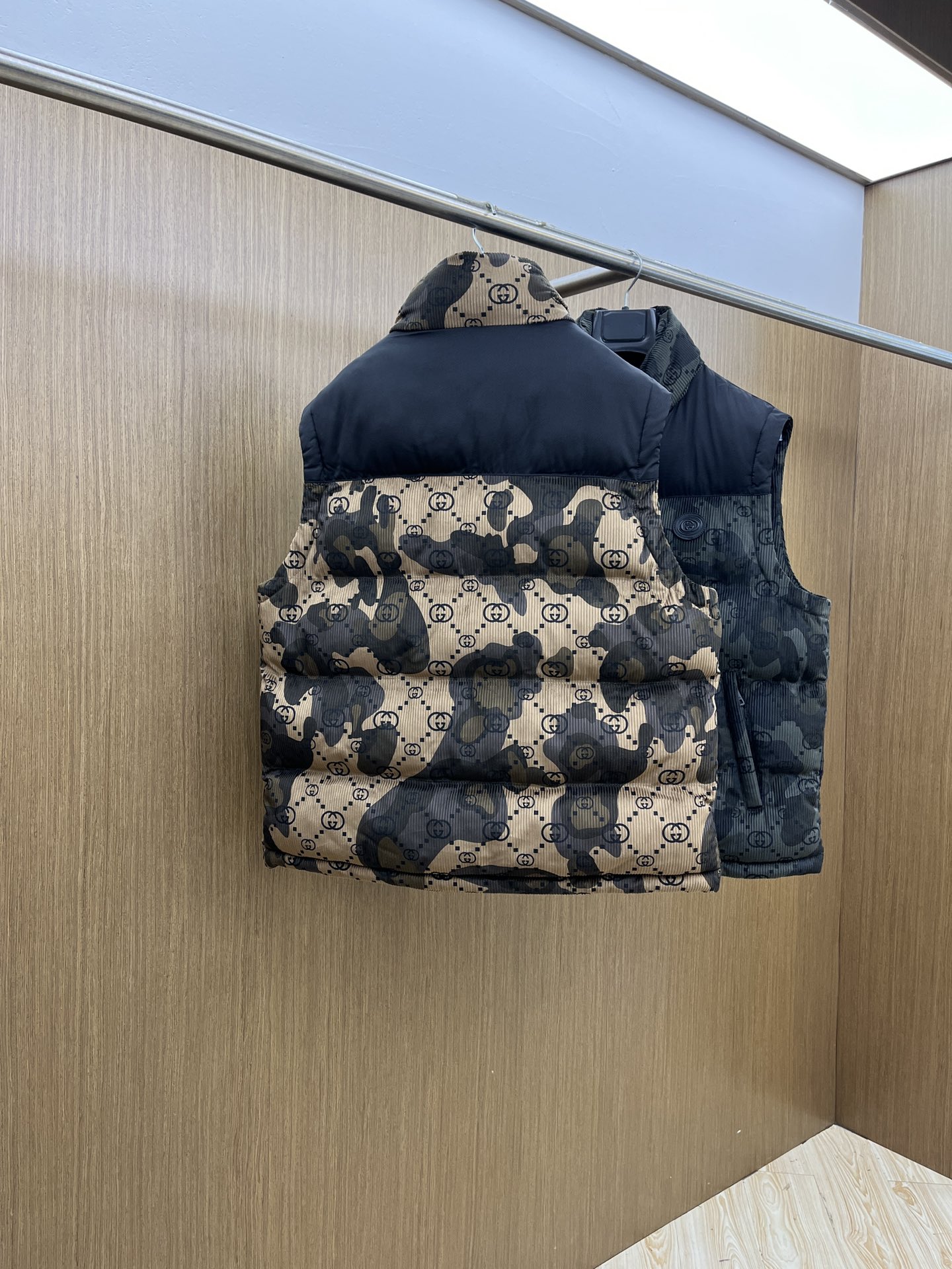 秋冬羽绒 guc 🔥Gw秋冬新款 上新G家羽绒马甲 进口面料 定制五金 简约时尚 适配商务、休闲等多种场