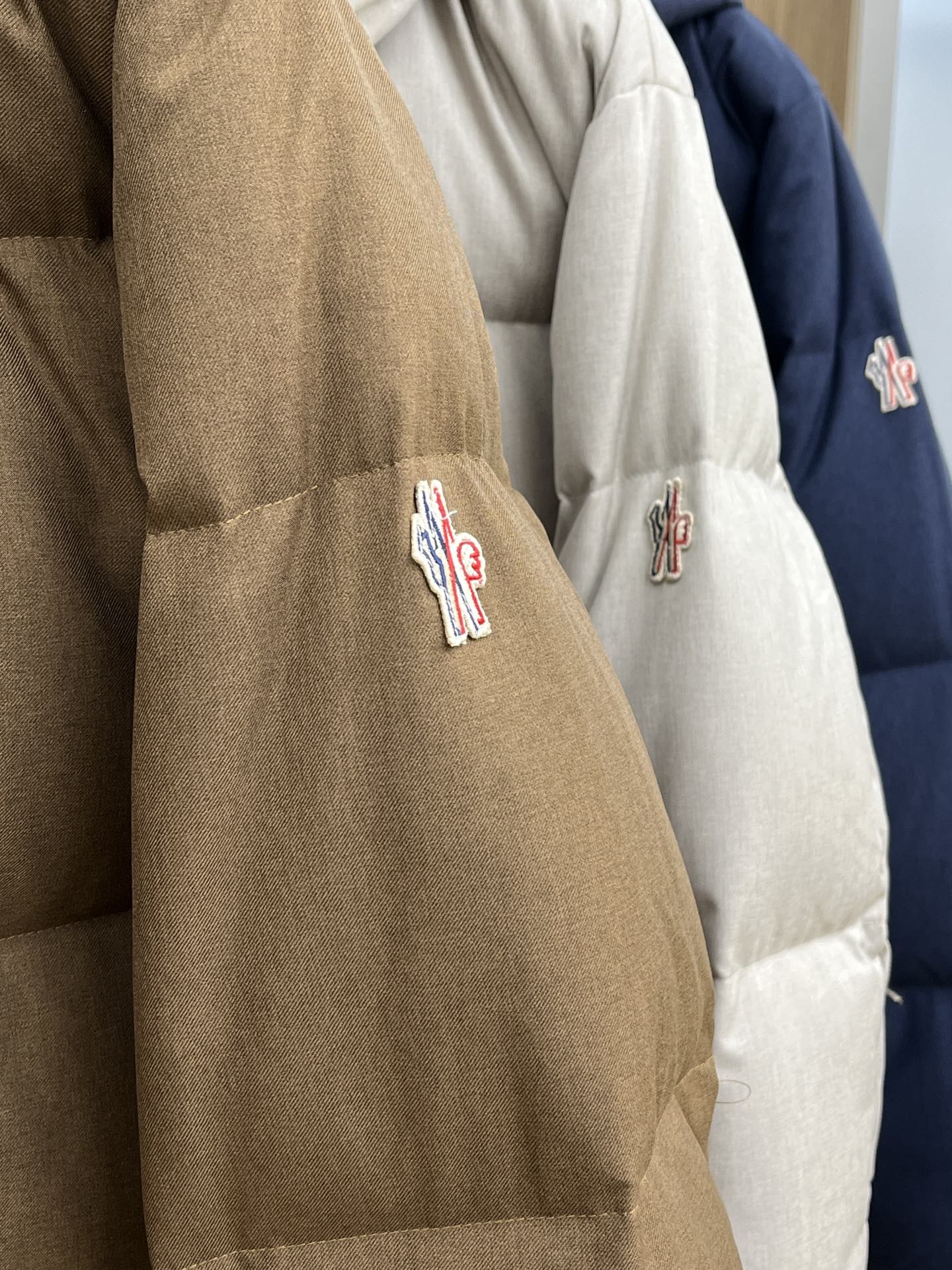 秋冬羽绒 Mon 🔥🔥Gw秋冬新款🆕羽绒服 原版订制五金配件全进口原版定制 高端产品 绝对的高品质 采用