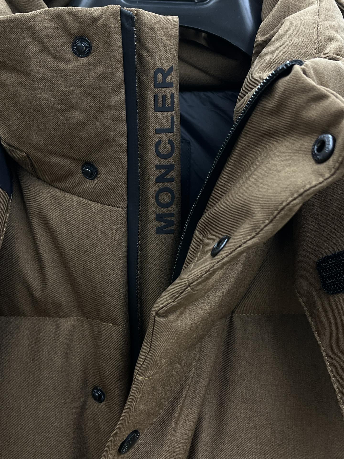 秋冬羽绒 Mon 🔥🔥Gw秋冬新款🆕羽绒服 原版订制五金配件全进口原版定制 高端产品 绝对的高品质 采用