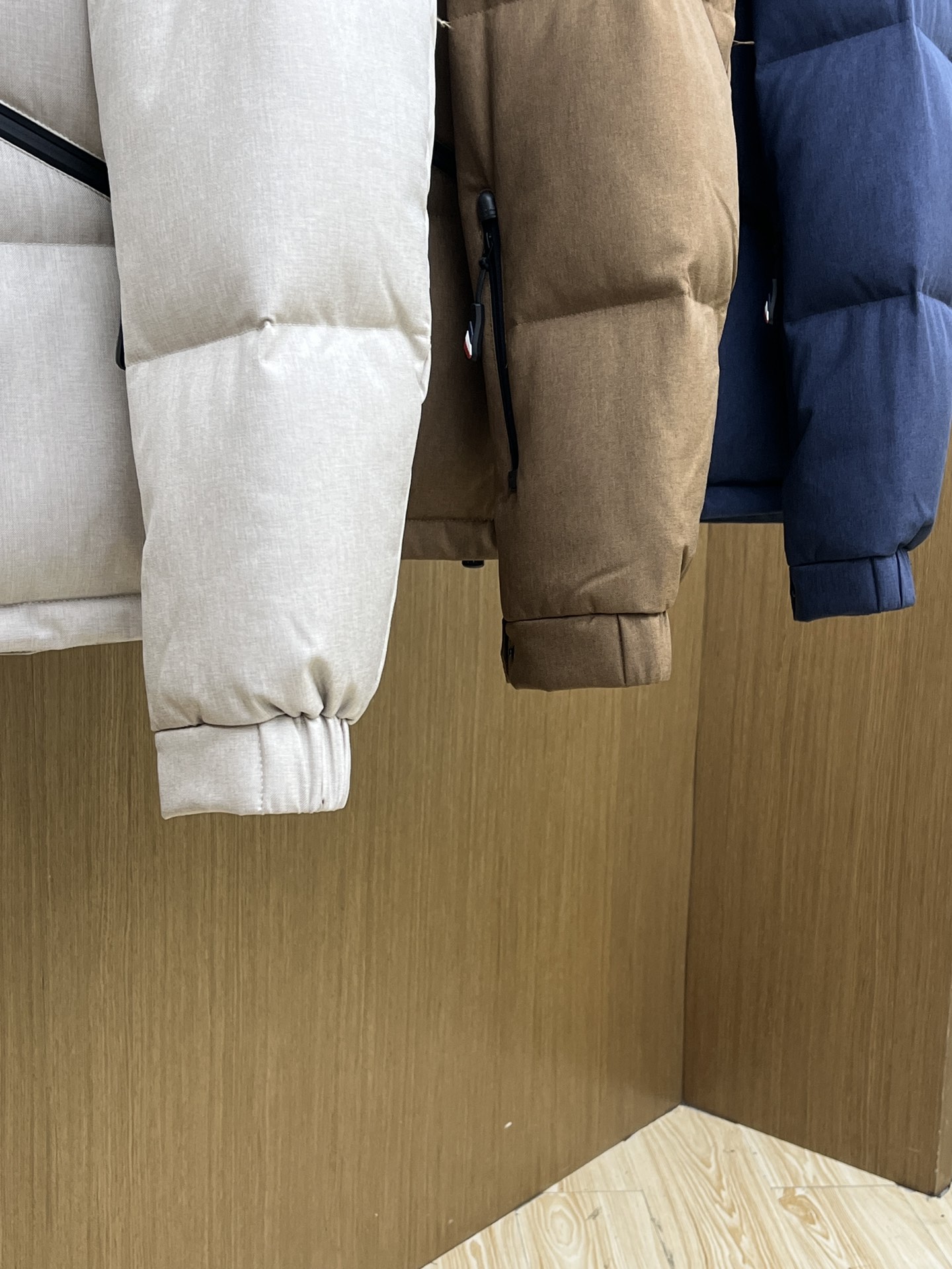 秋冬羽绒 Mon 🔥🔥Gw秋冬新款🆕羽绒服 原版订制五金配件全进口原版定制 高端产品 绝对的高品质 采用