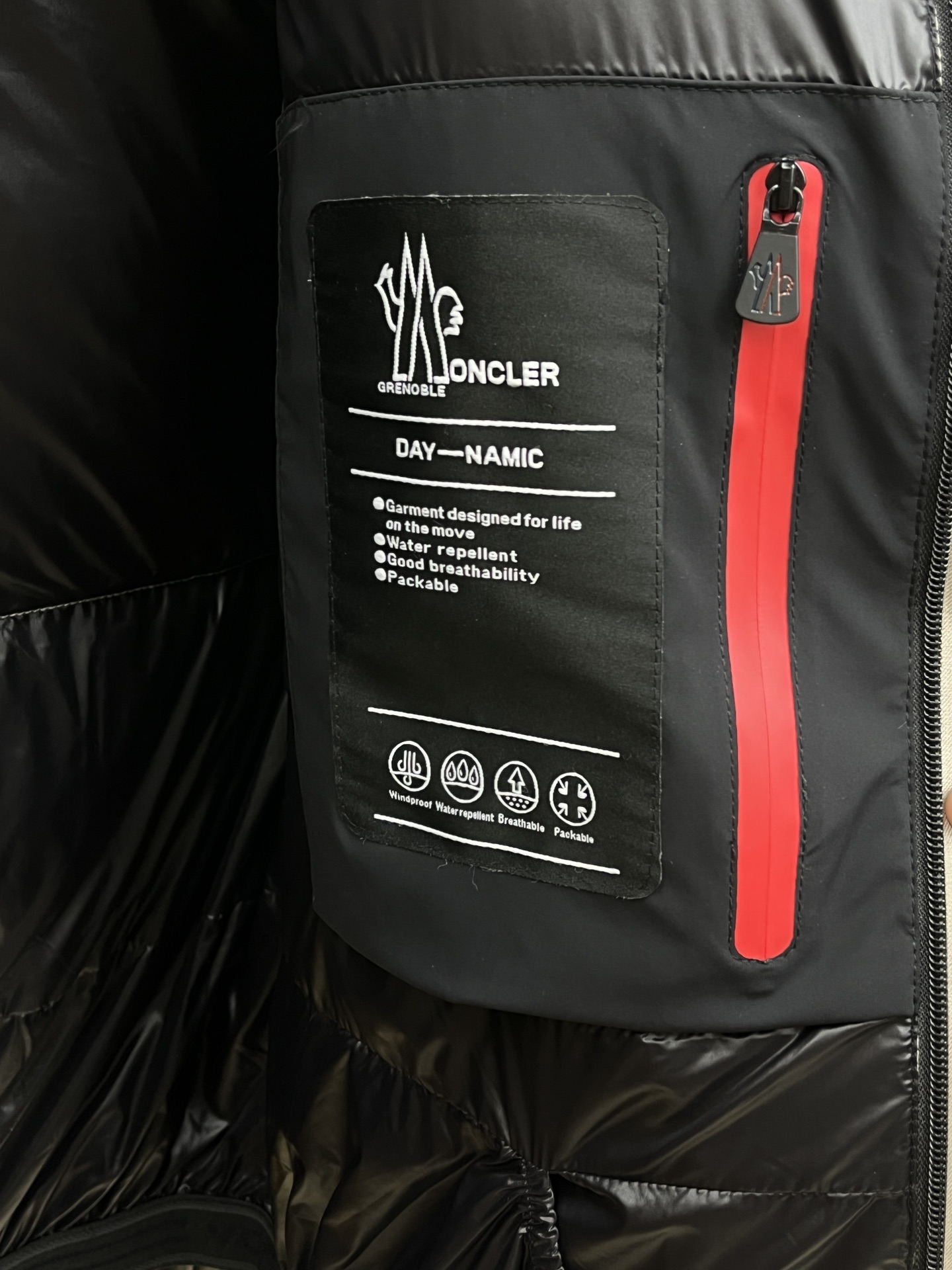 秋冬羽绒 Mon 🔥🔥Gw秋冬新款🆕羽绒服 原版订制五金配件全进口原版定制 高端产品 绝对的高品质 采用