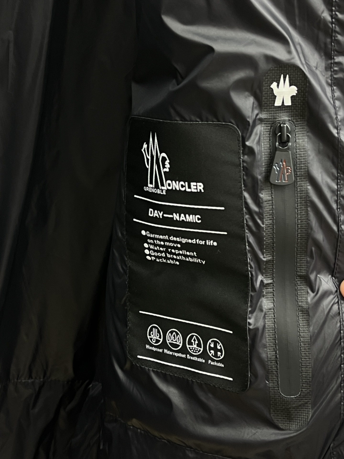 秋冬羽绒 Mon 🔥🔥Gw秋冬新款🆕羽绒服 原版订制五金配件全进口原版定制 高端产品 绝对的高品质 采用