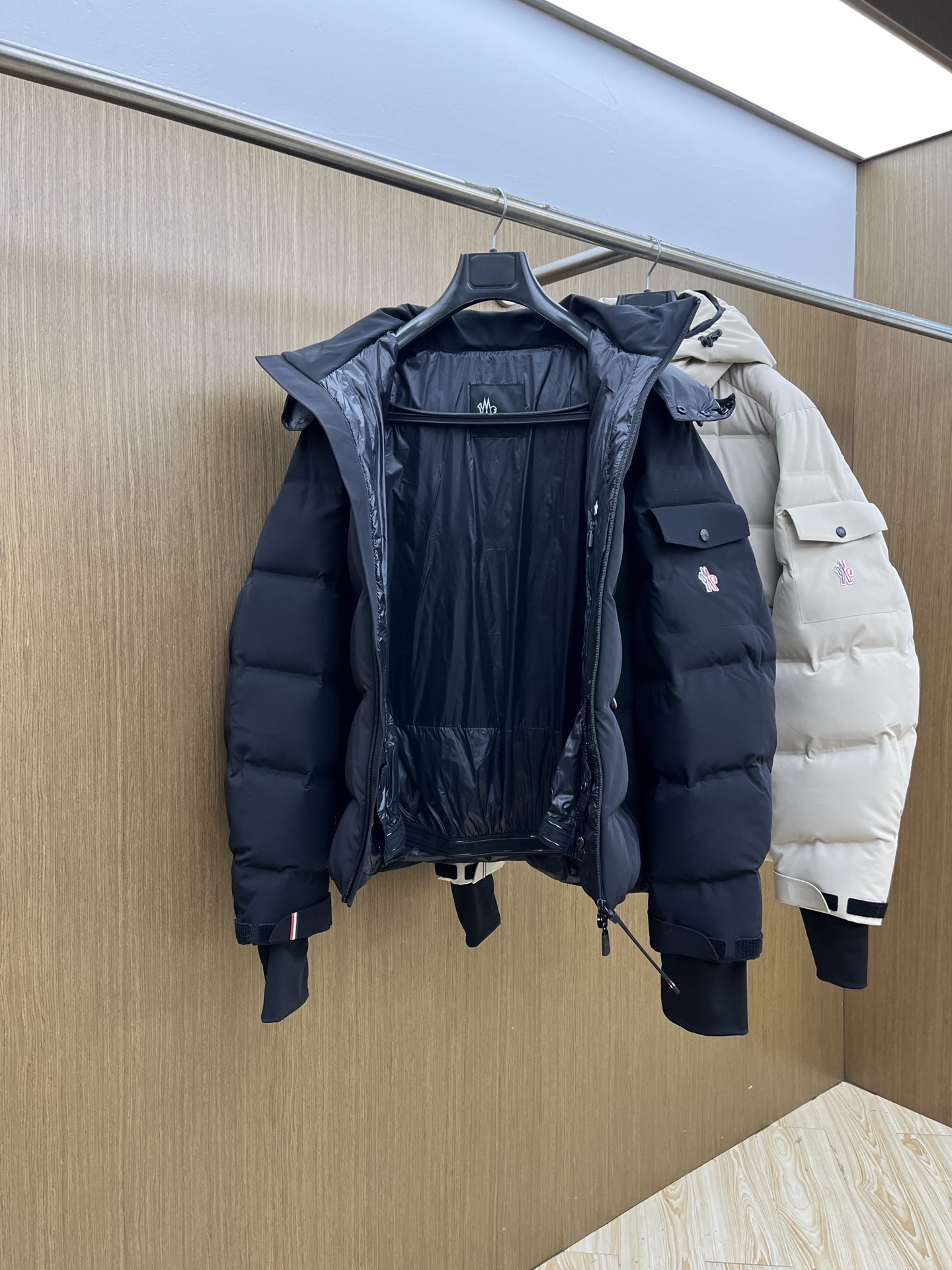 秋冬羽绒 Mon 🔥🔥Gw秋冬新款🆕羽绒服 原版订制五金配件全进口原版定制 高端产品 绝对的高品质 采用