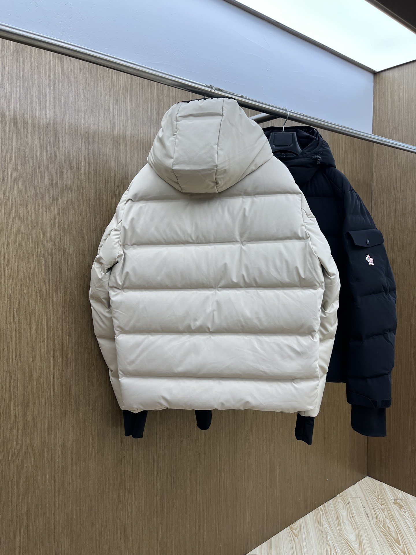 秋冬羽绒 Mon 🔥🔥Gw秋冬新款🆕羽绒服 原版订制五金配件全进口原版定制 高端产品 绝对的高品质 采用