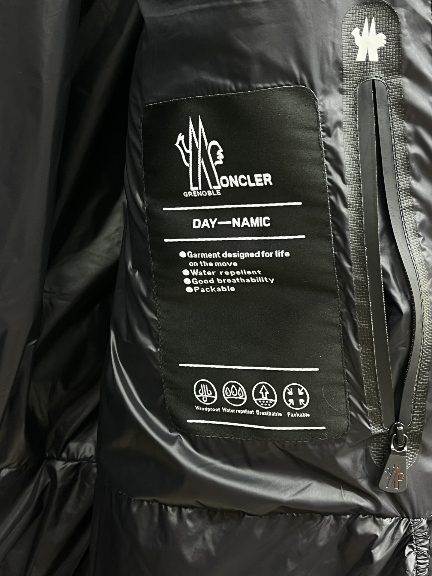 秋冬羽绒 Mon 🔥🔥Gw秋冬新款🆕羽绒服 原版订制五金配件全进口原版定制 高端产品 绝对的高品质 采用