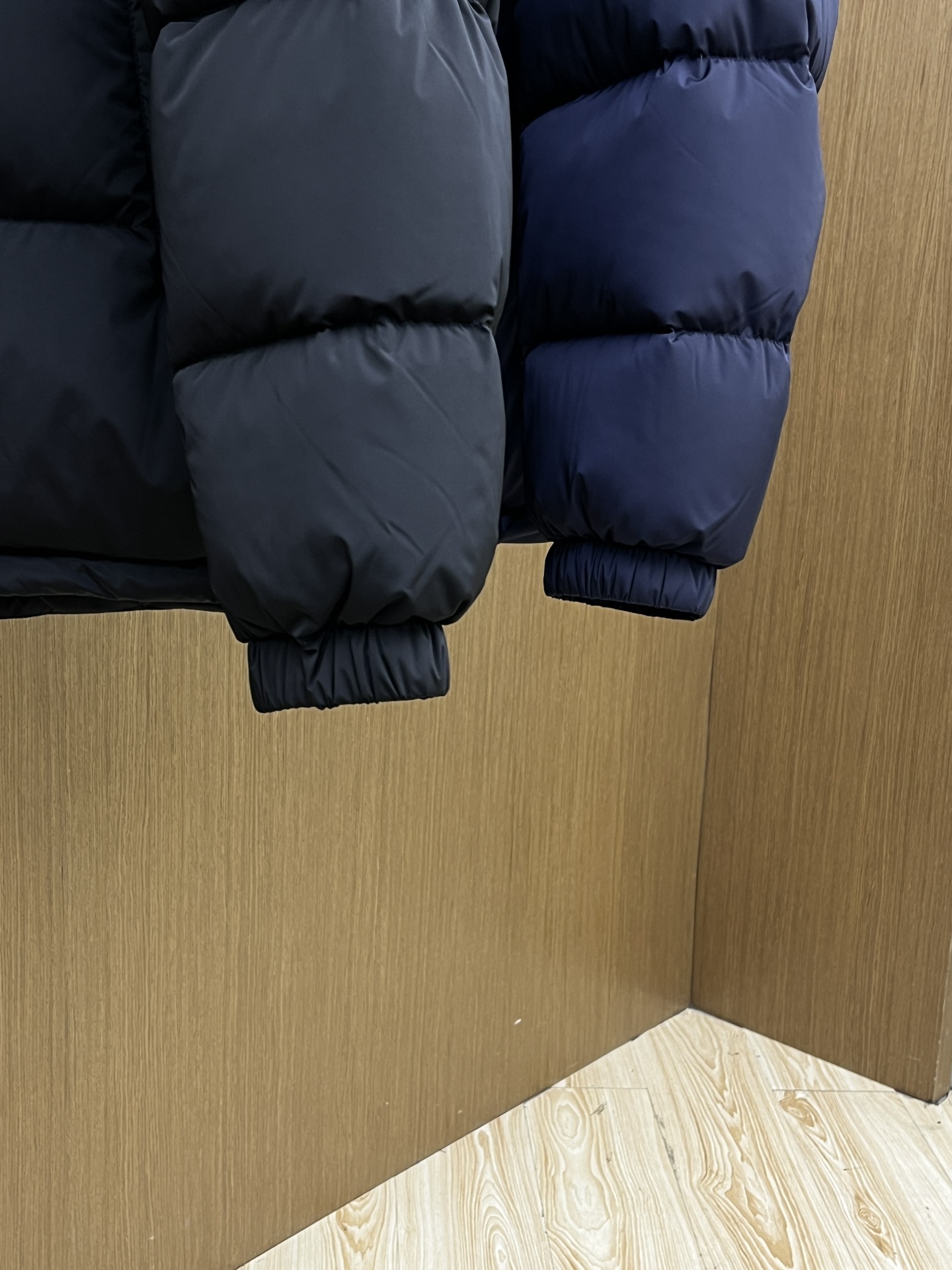 秋冬羽绒 LV 🔥🔥Gw秋冬新款🆕羽绒服 原版订制五金配件全进口原版定制 高端产品 绝对的高品质 采用顶