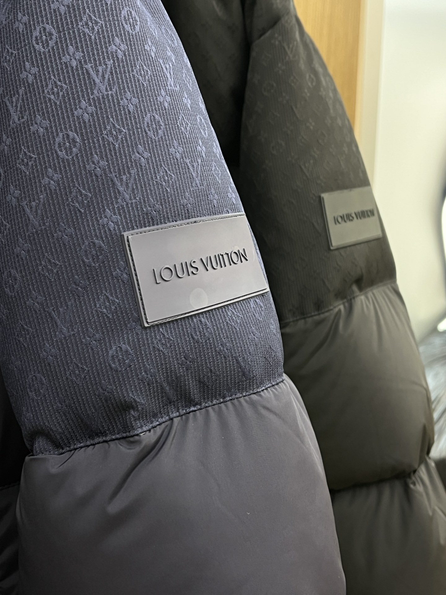 秋冬羽绒 LV 🔥🔥Gw秋冬新款🆕羽绒服 原版订制五金配件全进口原版定制 高端产品 绝对的高品质 采用顶