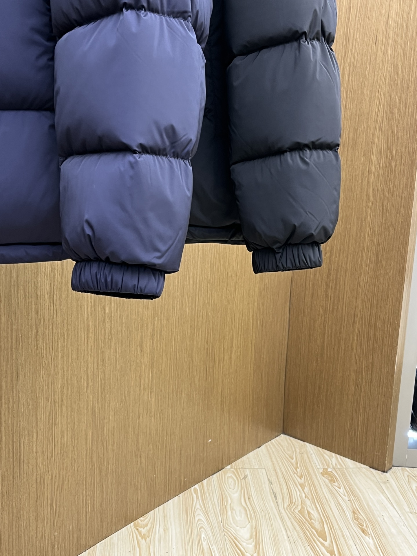 秋冬羽绒 LV 🔥🔥Gw秋冬新款🆕羽绒服 原版订制五金配件全进口原版定制 高端产品 绝对的高品质 采用顶