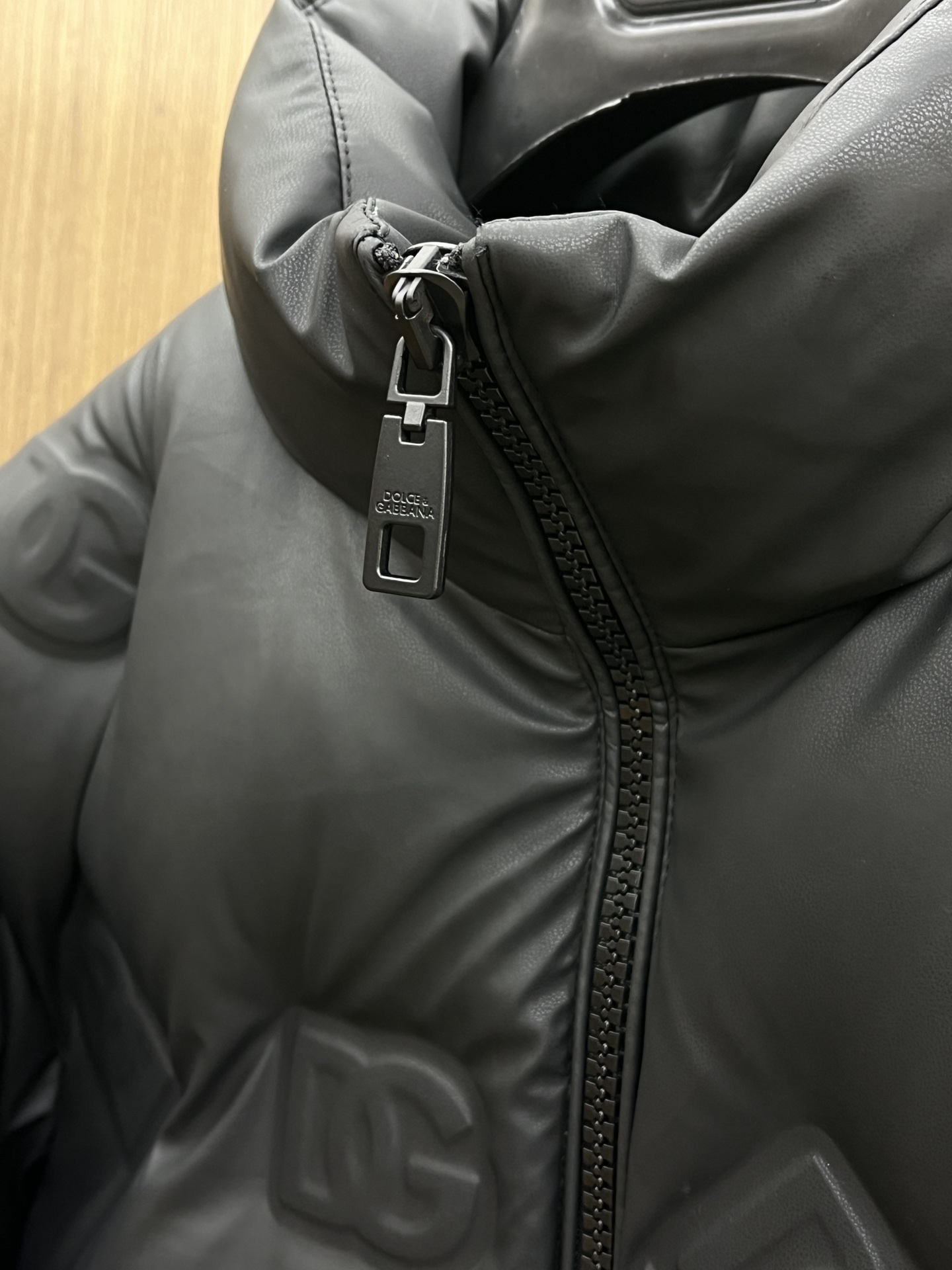 秋冬羽绒 LV 🔥🔥Gw秋冬新款🆕羽绒服 原版订制五金配件全进口原版定制 高端产品 绝对的高品质 采用顶