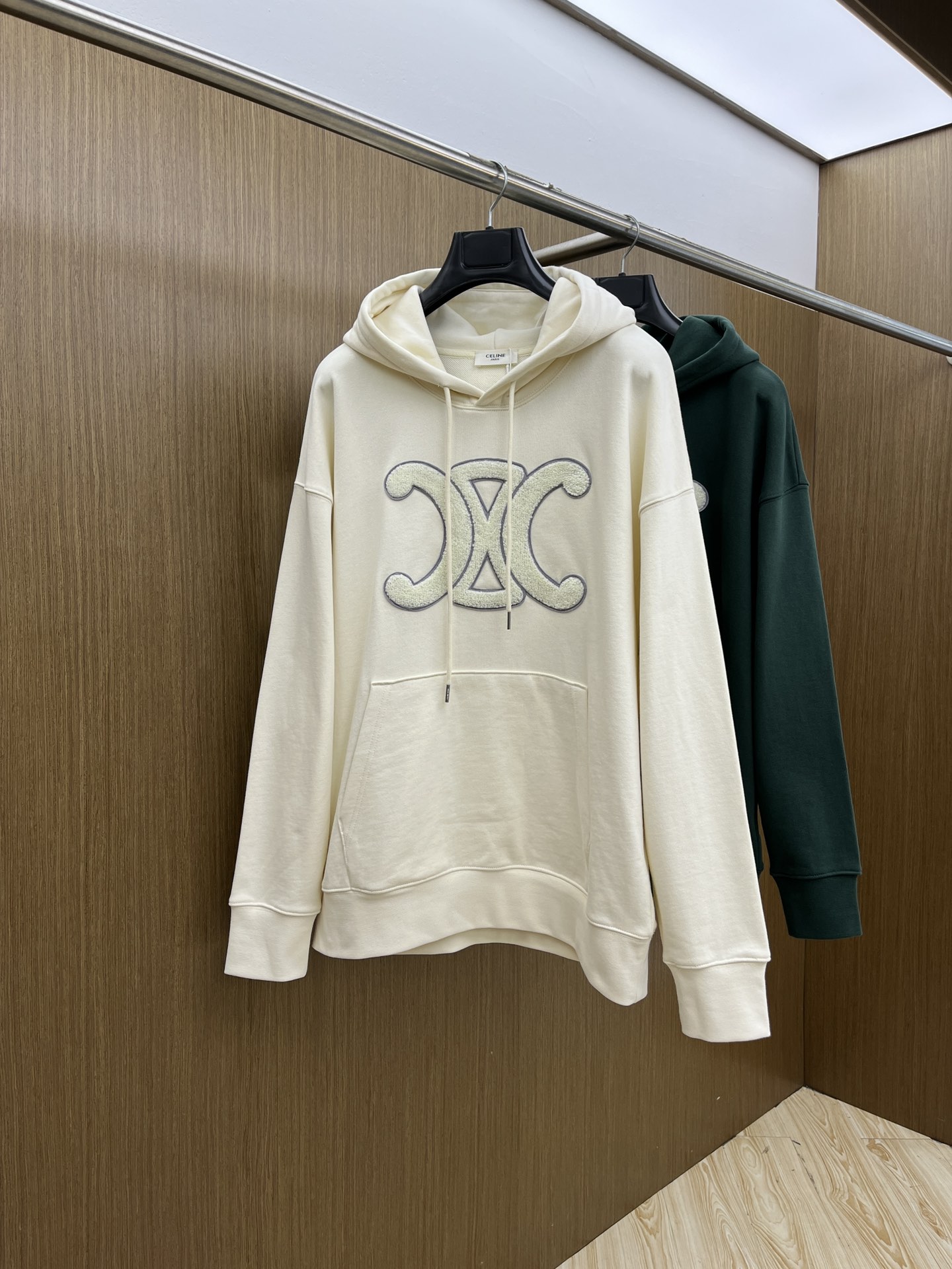 秋冬 Celine 🔥FW早秋新款宽版连帽卫衣，男女同款！独特吸引人的眼球，这一款连帽卫衣品相品质都在线