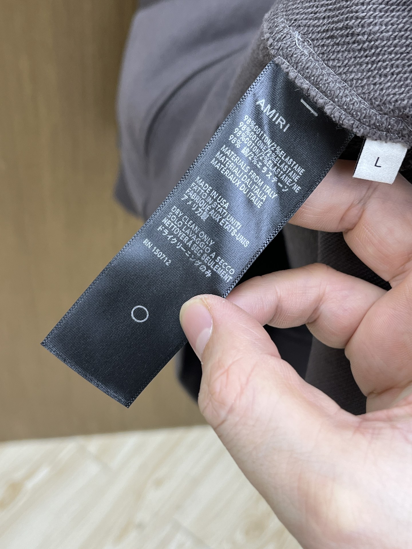 秋冬 AMIRI 🔥FW早秋新款宽版连帽卫衣，男女同款！独特吸引人的眼球，这一款连帽卫衣品相品质都在线，