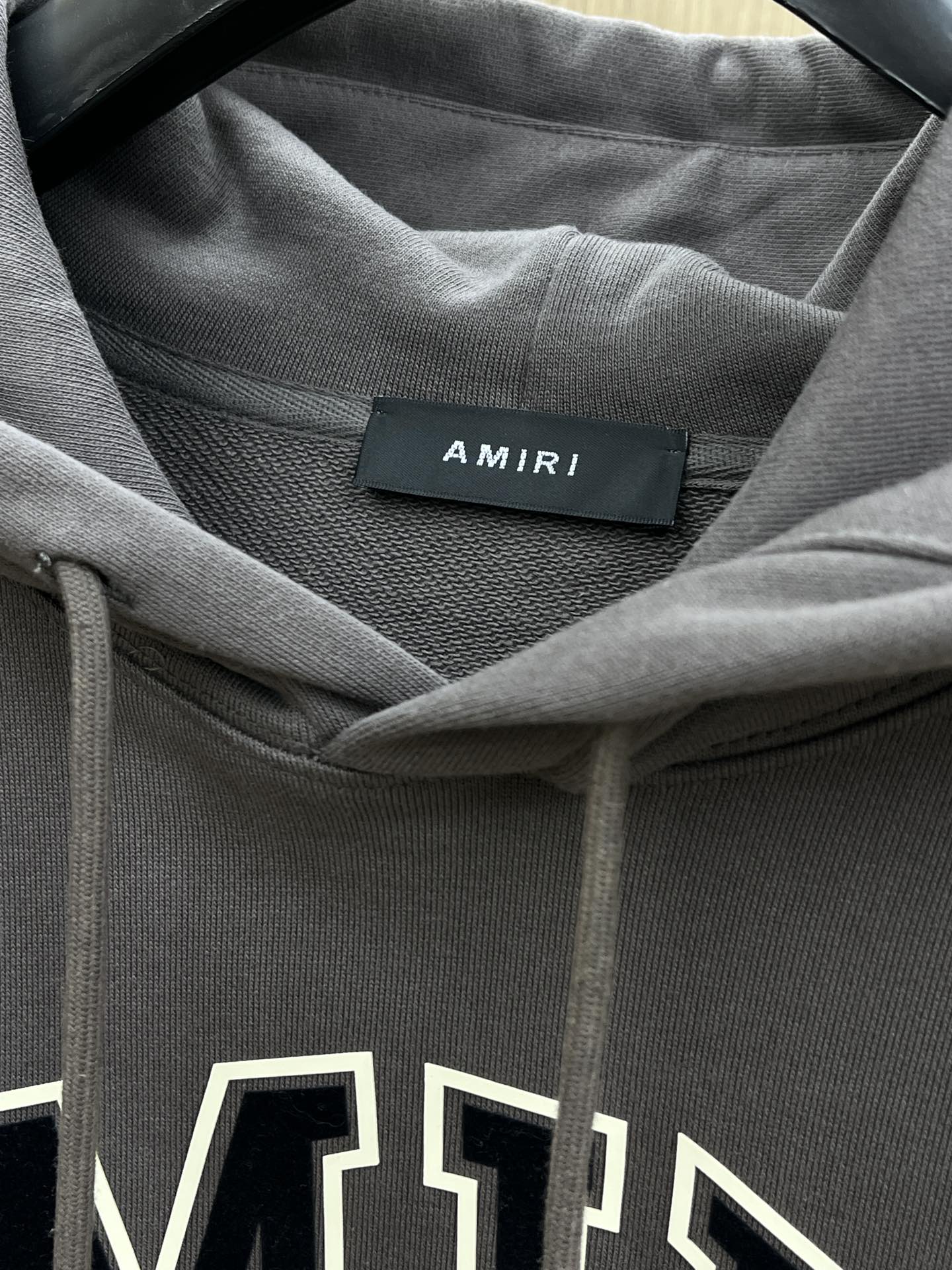 秋冬 AMIRI 🔥FW早秋新款宽版连帽卫衣，男女同款！独特吸引人的眼球，这一款连帽卫衣品相品质都在线，