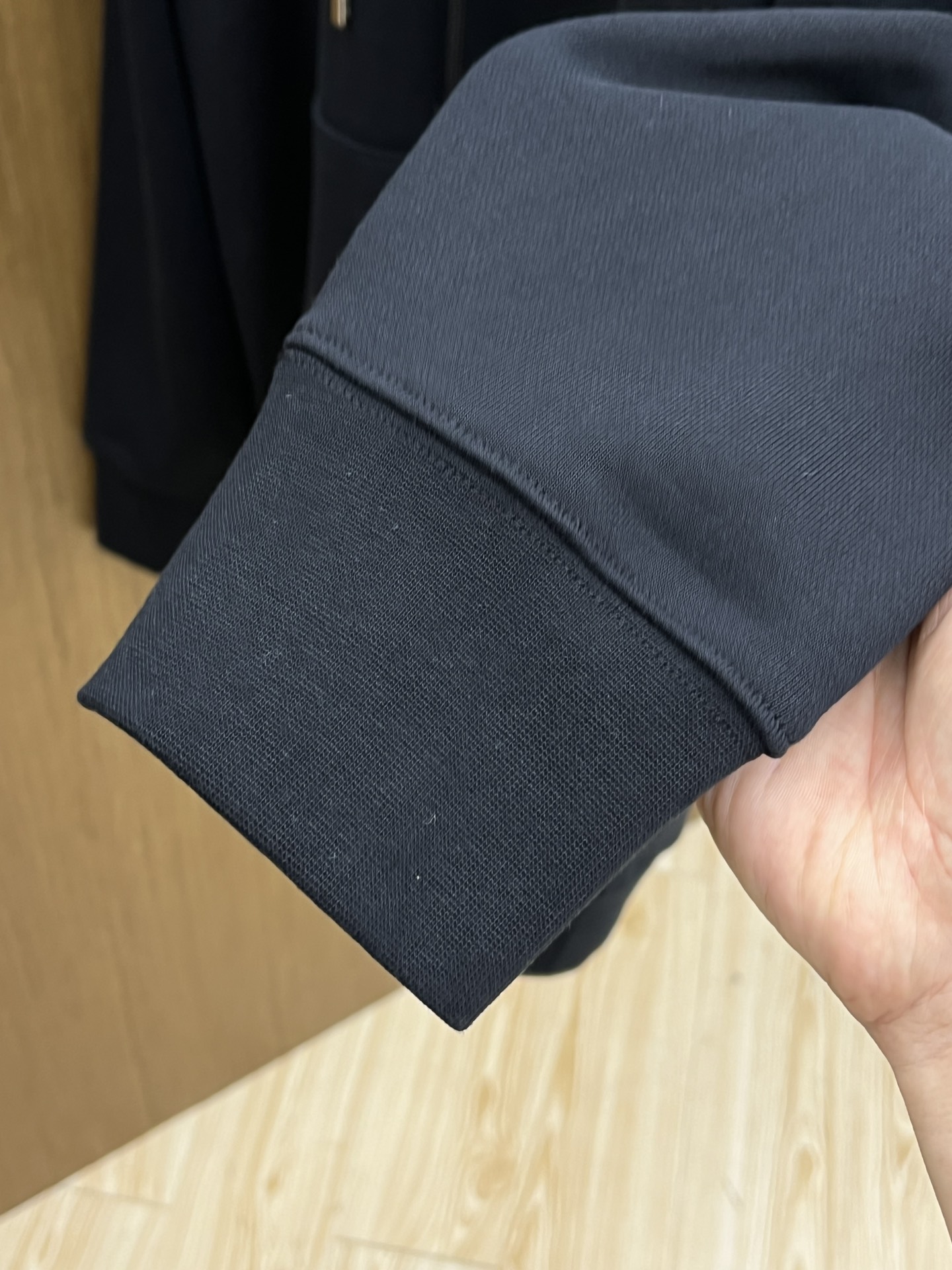 秋冬 AMIRI 🔥FW早秋新款宽版连帽卫衣，男女同款！独特吸引人的眼球，这一款连帽卫衣品相品质都在线，