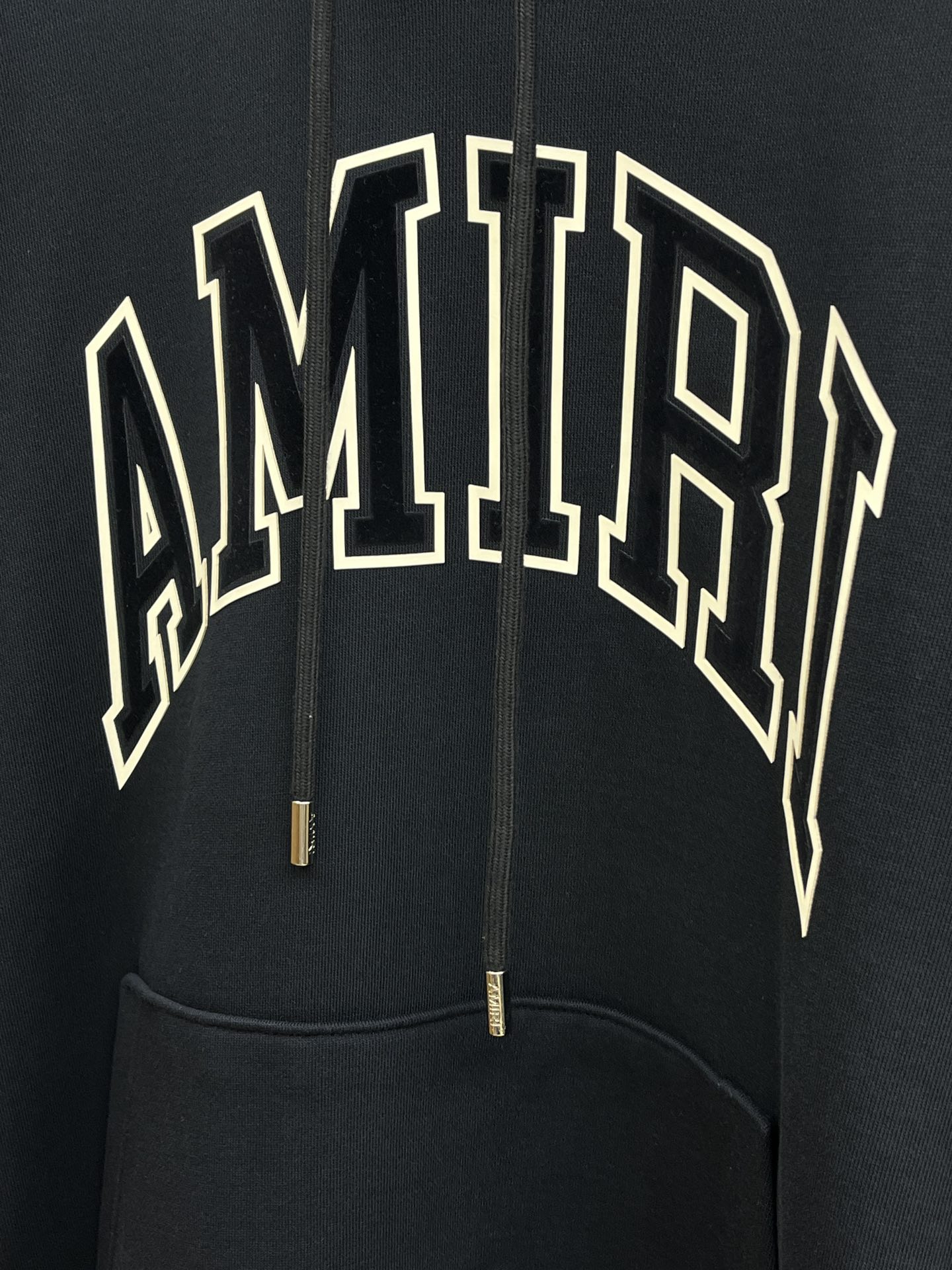 秋冬 AMIRI 🔥FW早秋新款宽版连帽卫衣，男女同款！独特吸引人的眼球，这一款连帽卫衣品相品质都在线，