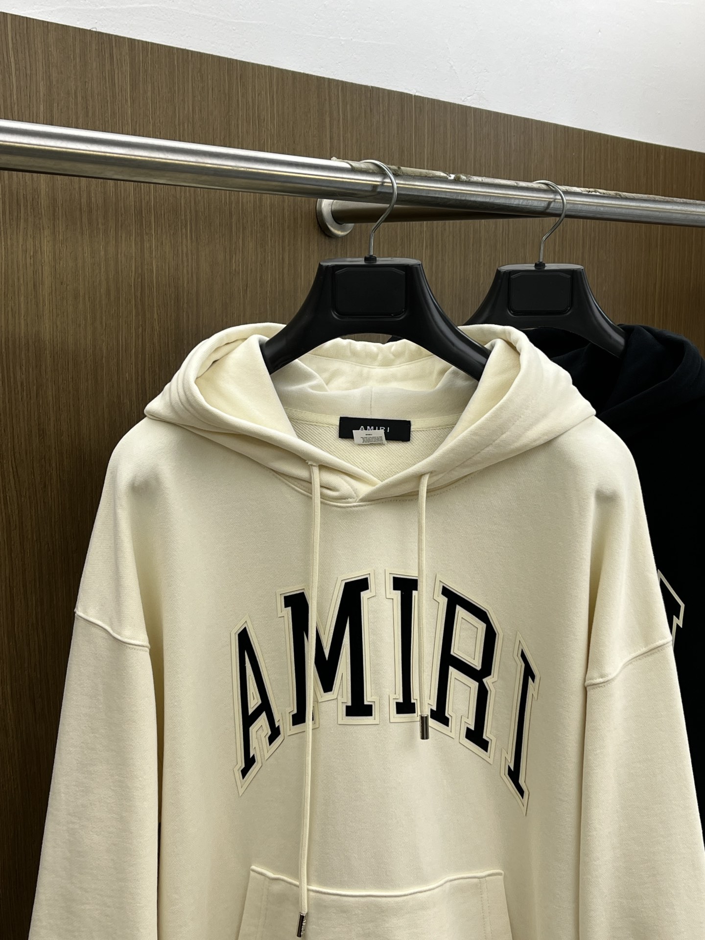 秋冬 AMIRI 🔥FW早秋新款宽版连帽卫衣，男女同款！独特吸引人的眼球，这一款连帽卫衣品相品质都在线，