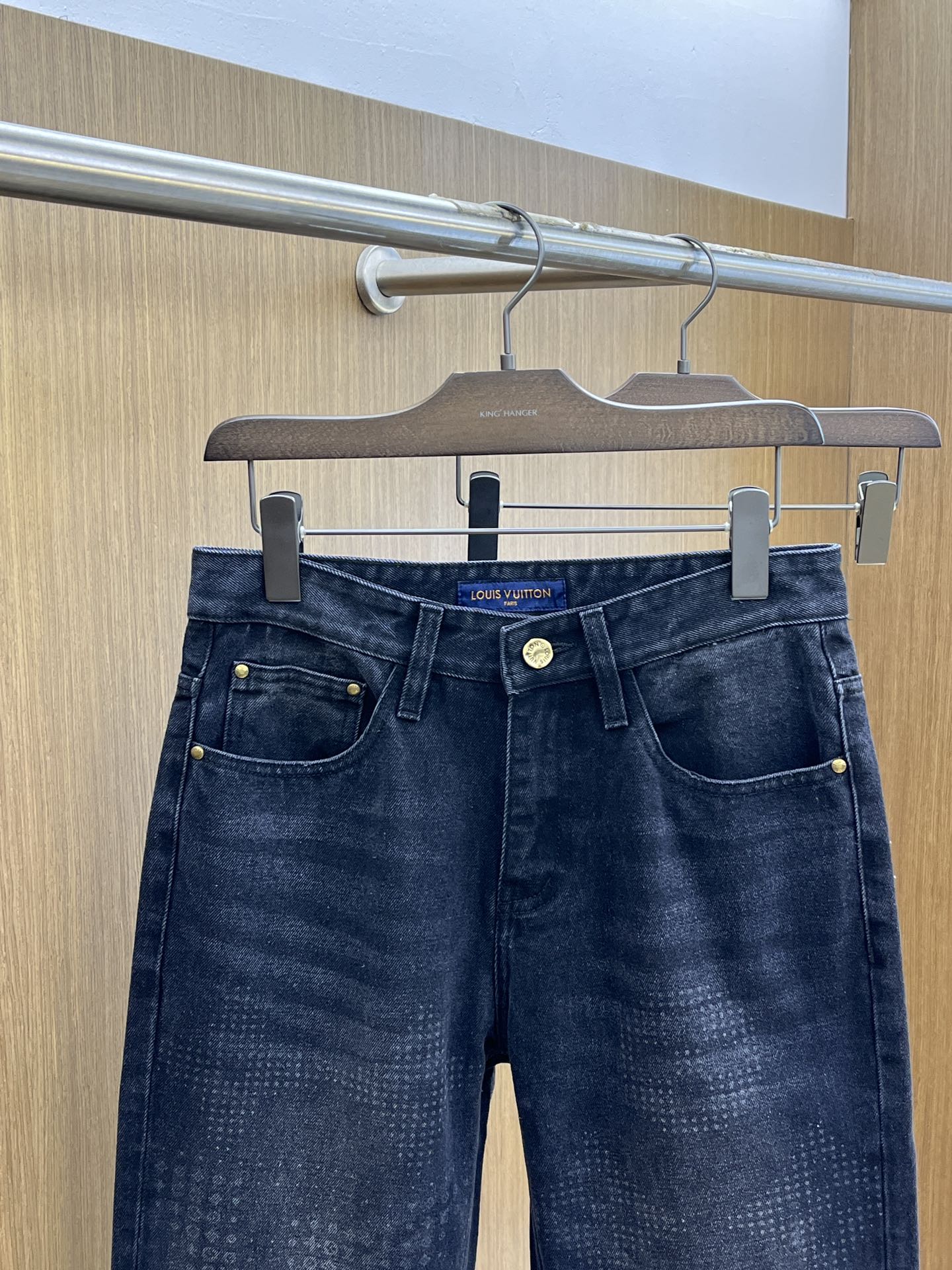 春夏 LV 🔥🔥高端定制、2026春夏最新款微阔牛仔裤 柜台同步发售 原版定制复刻 客供五金辅料 原单品