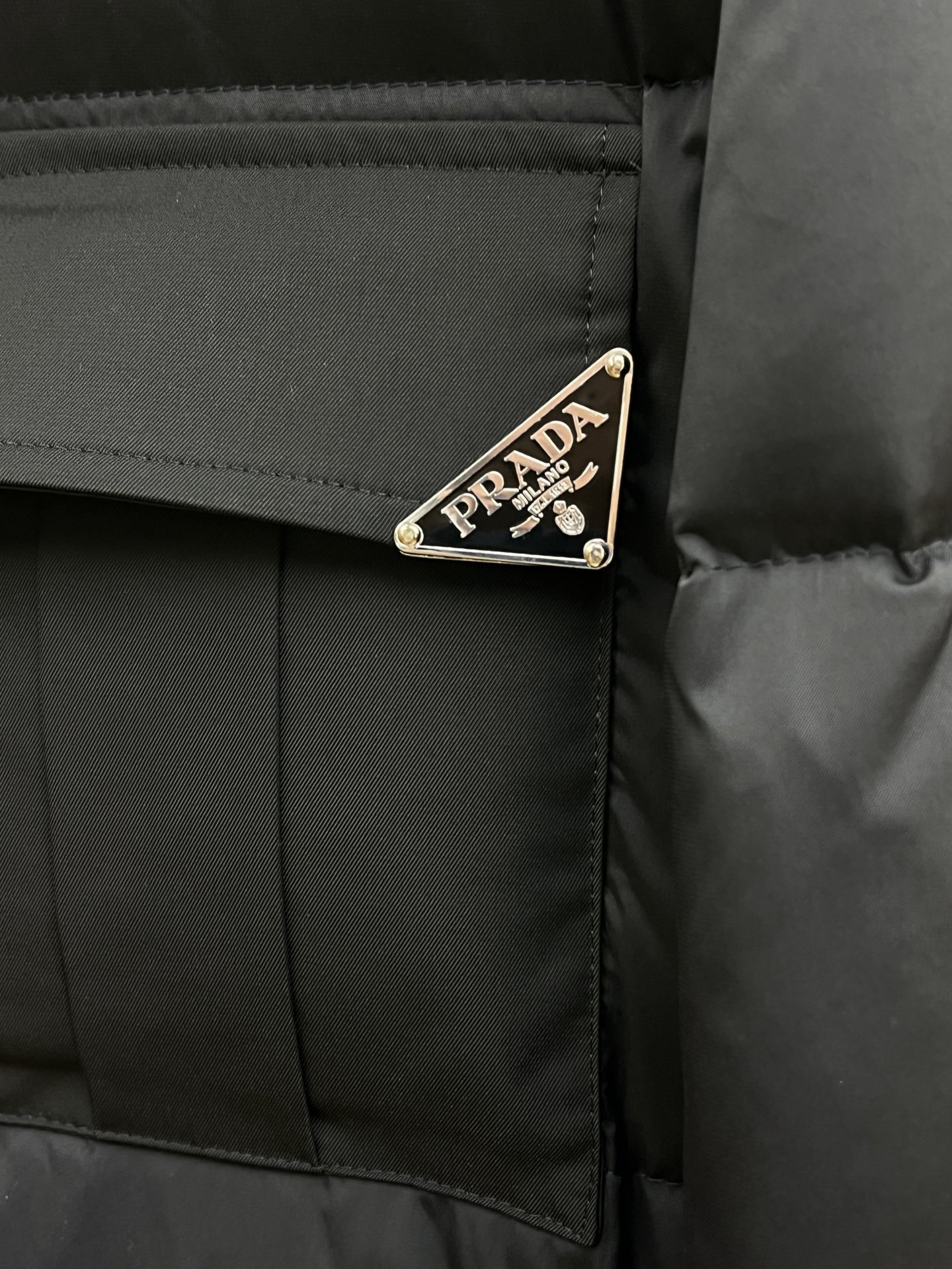 秋冬羽绒 PD 羽绒服 2025最新款时尚款羽绒连帽外套.（连帽不可拆卸）处处细节显工艺足够的高级 结构