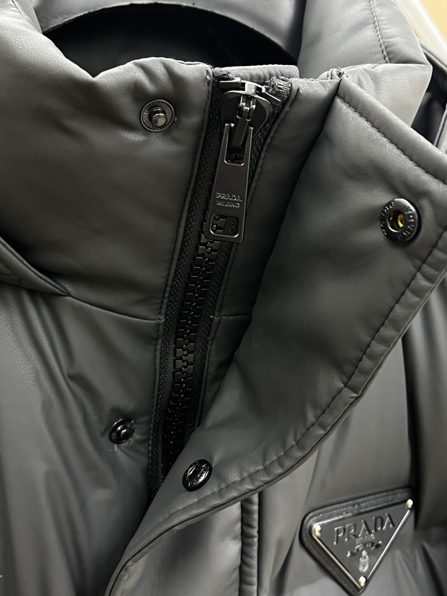 调价秋冬羽绒 PD 羽绒服 2025最新款时尚款羽绒连帽中长款外套.（连帽不可拆卸）处处细节显工艺足够的