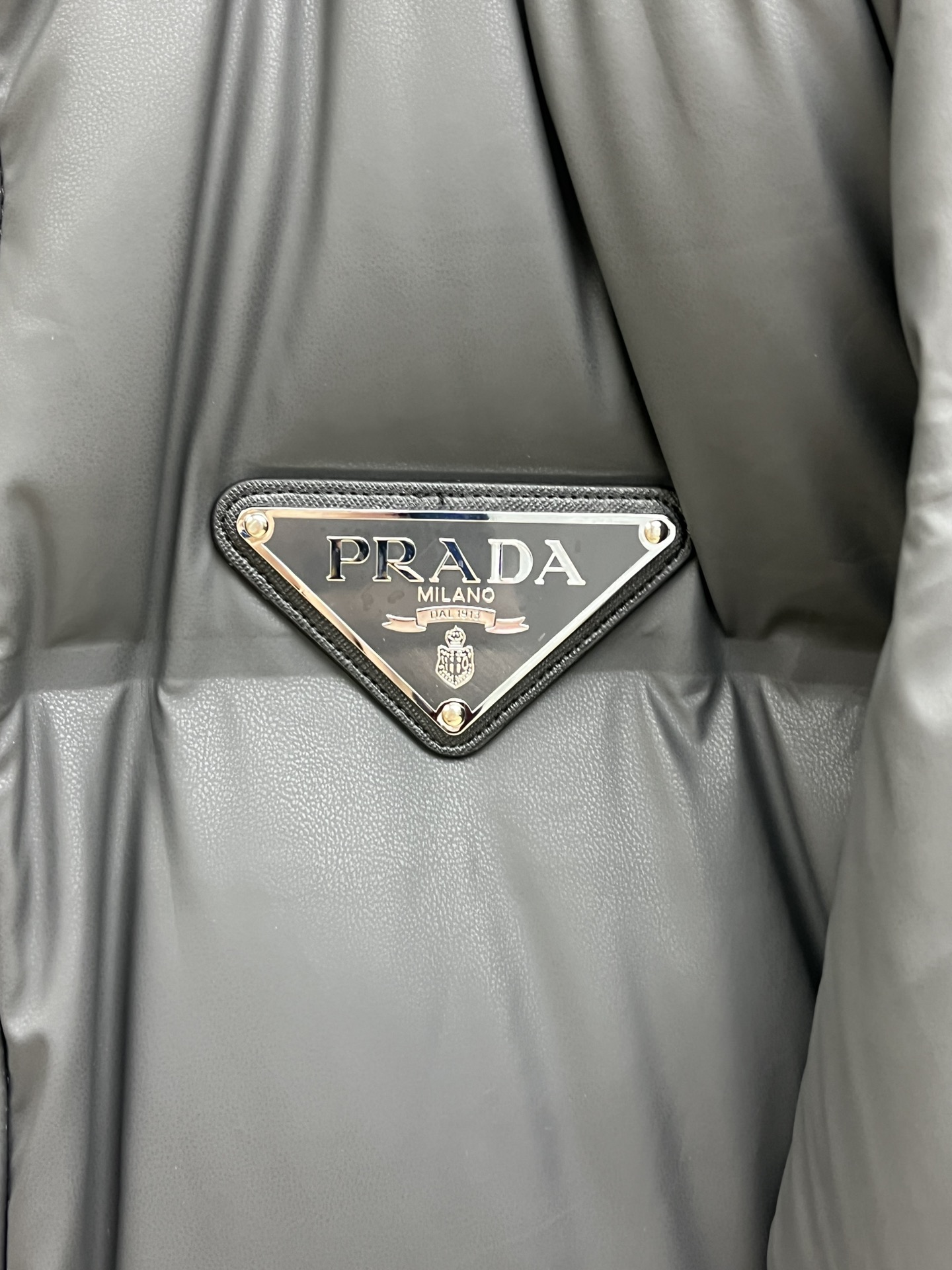 调价秋冬羽绒 PD 羽绒服 2025最新款时尚款羽绒连帽中长款外套.（连帽不可拆卸）处处细节显工艺足够的